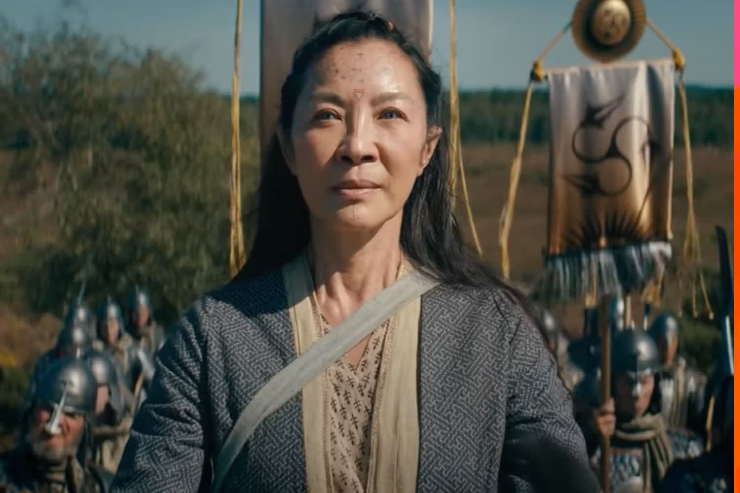 楊紫瓊拍《阿金》時,一個從天橋跳下來的鏡頭令她斷了3根肋骨,頸椎也嚴重受傷,差點終生癱瘓。(網路圖片)