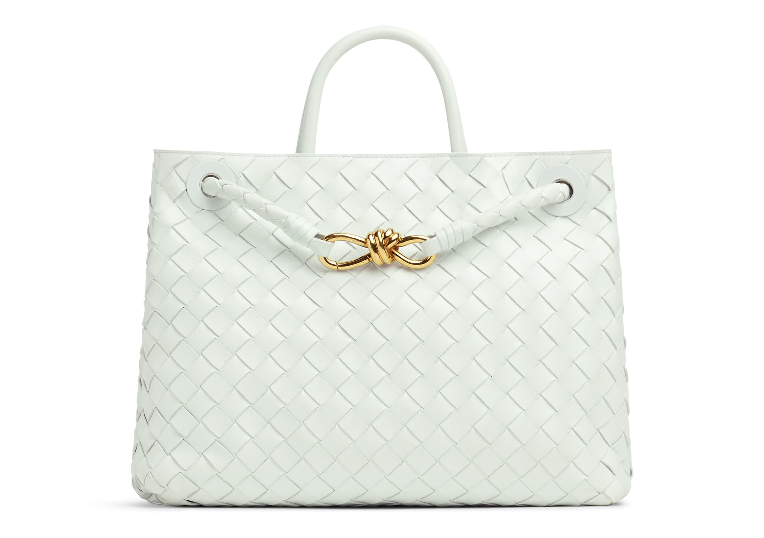 Andiamo冰河色編織皮革中型手提包。NT$150,800(BOTTEGA VENETA提供)