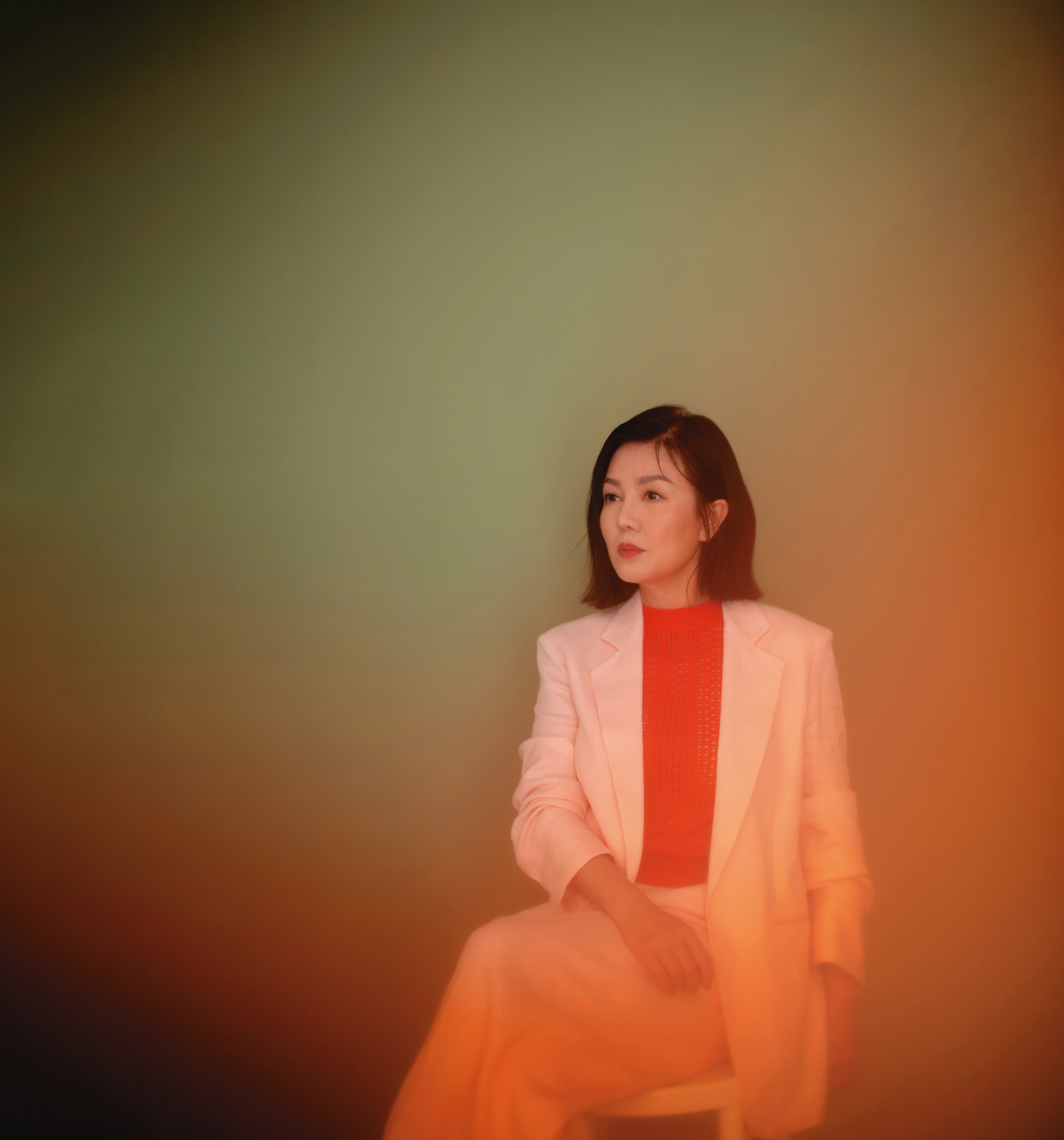 52歲的苗可麗前一陣子曾陪媽媽去急診,因為媽媽身體不舒服,她試著抱抱媽媽,「我抱著她『呼呼』,超難過的,竟然那個擁抱是在這時候。」