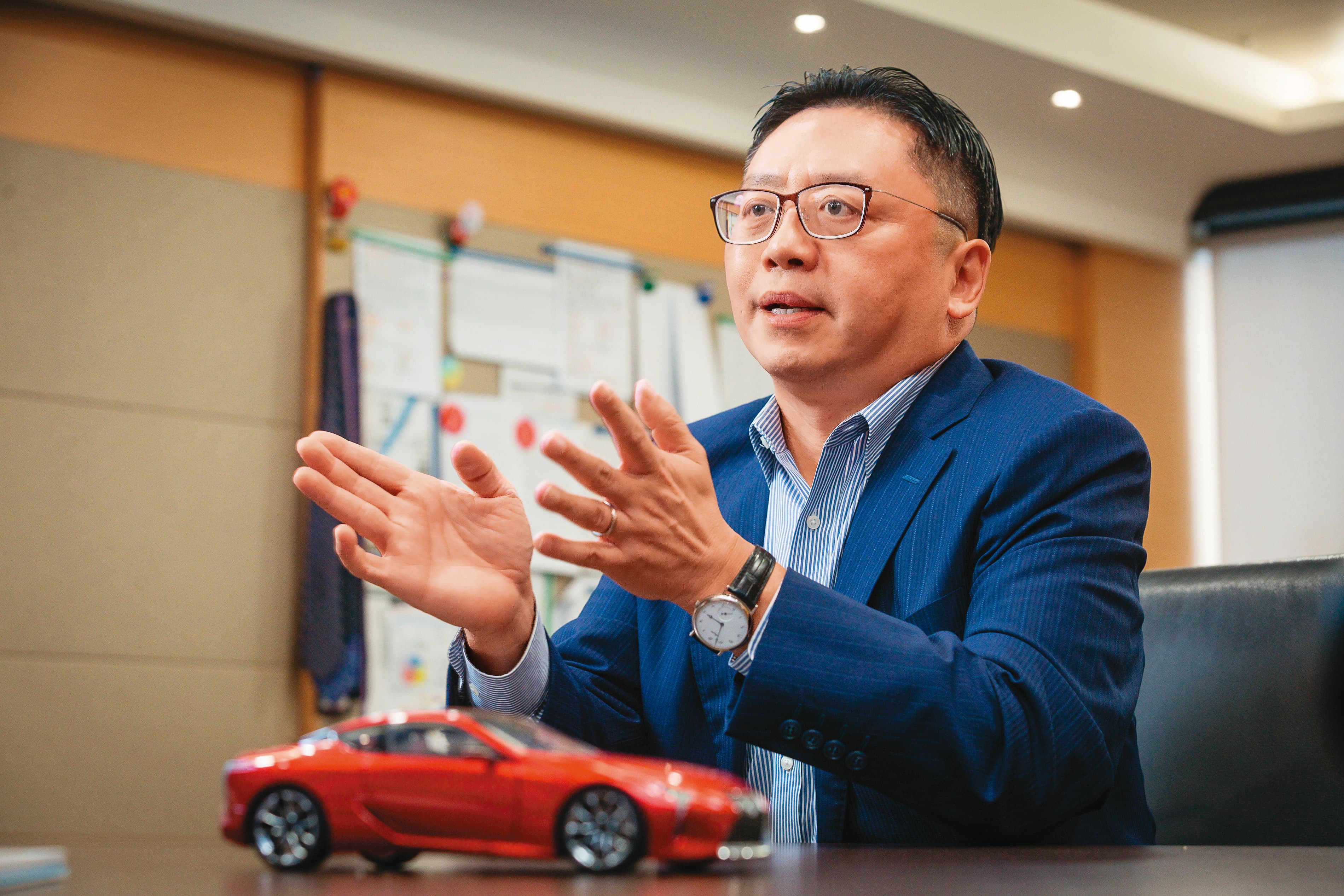 和泰汽車總經理蘇純興,接受本刊專訪時,也相當看好氫能車在大型運輸車輛或者船舶等應用。