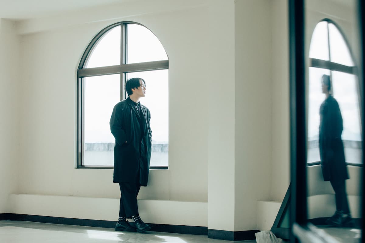 陳繁齊說，如果用走路來比喻的話，散文走的距離很長、很慢，雖然詩當然也可以慢，但詩慢下來，比較像是在很短的區段裡放大，並在這個區段裡慢動作的感覺。