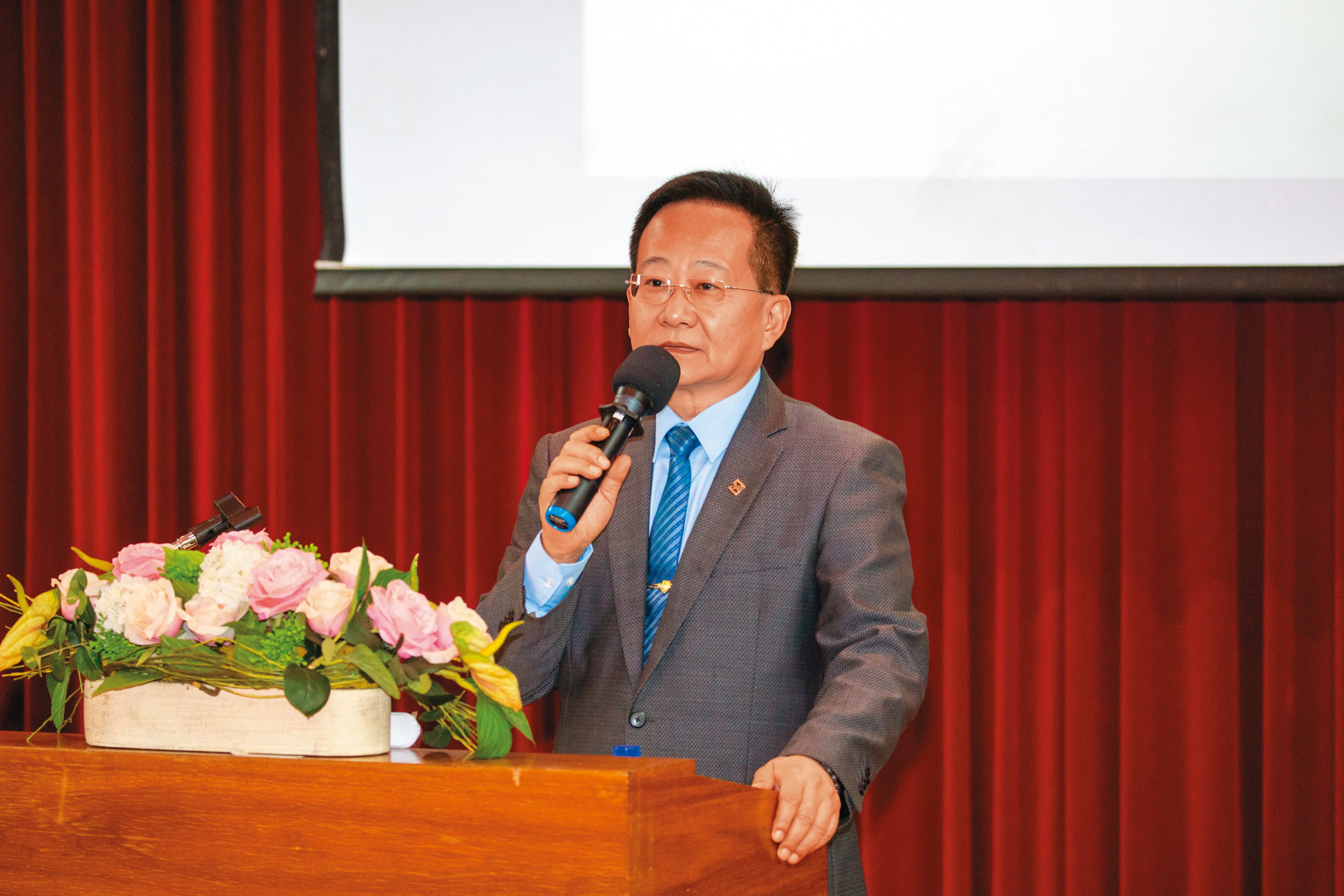 中科院院長張忠誠對於飛彈研發費盡心力,為了防弊也提出精進管理措施,深受高層肯定。
