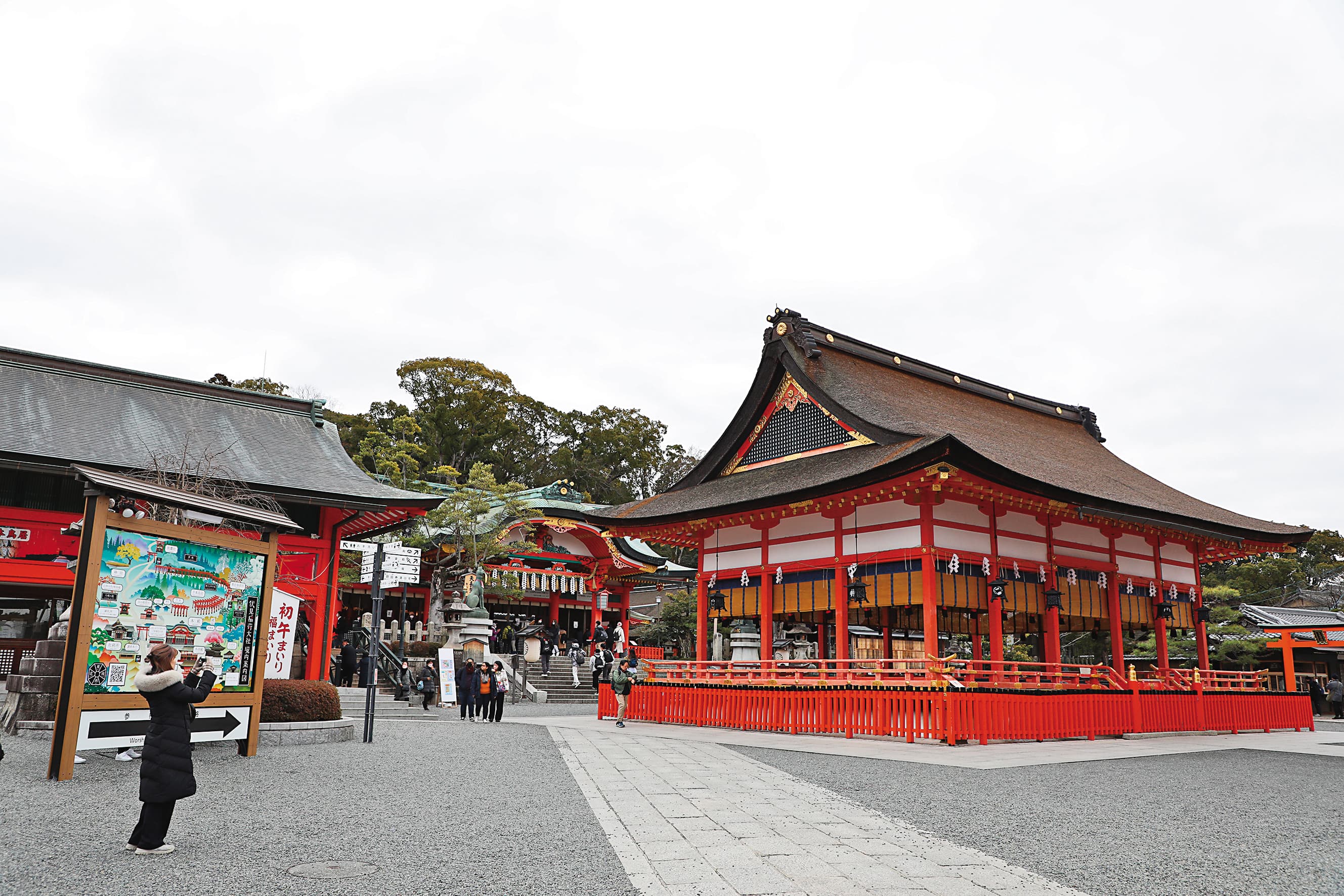 「伏見稻荷大社」是日本3萬多間稻荷神社的總本社。