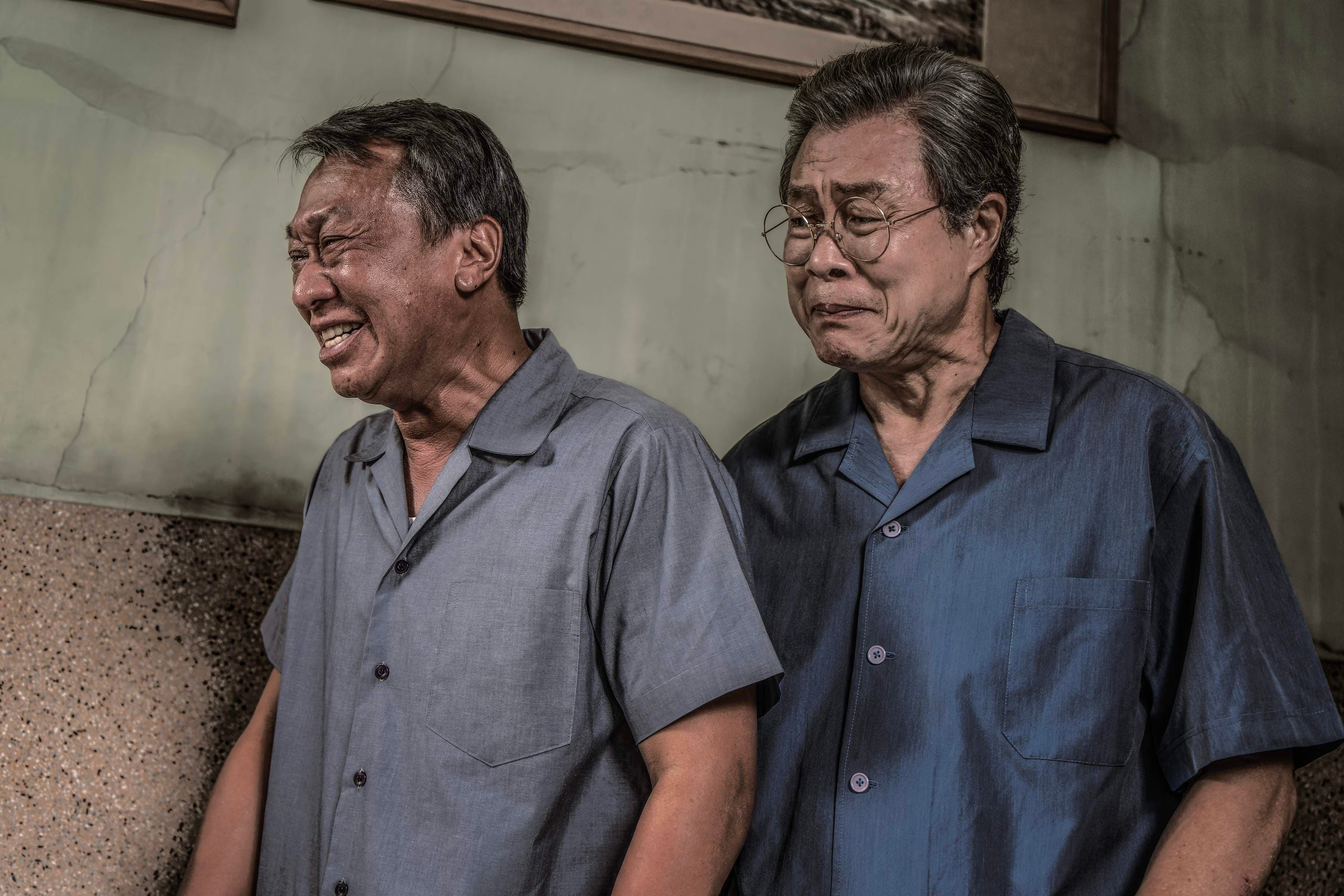 公視《牛車來去》主演游安順、楊烈兩人分飾地主與佃農,動容演繹時常催出觀眾淚水。(公視提供)