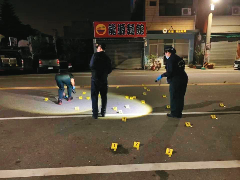台南去年底爆發88槍案,警方一度顏面無光,最後查出藏鏡人是與藍營互動頻繁的學甲慈濟宮董事長王文宗。(翻攝畫面)