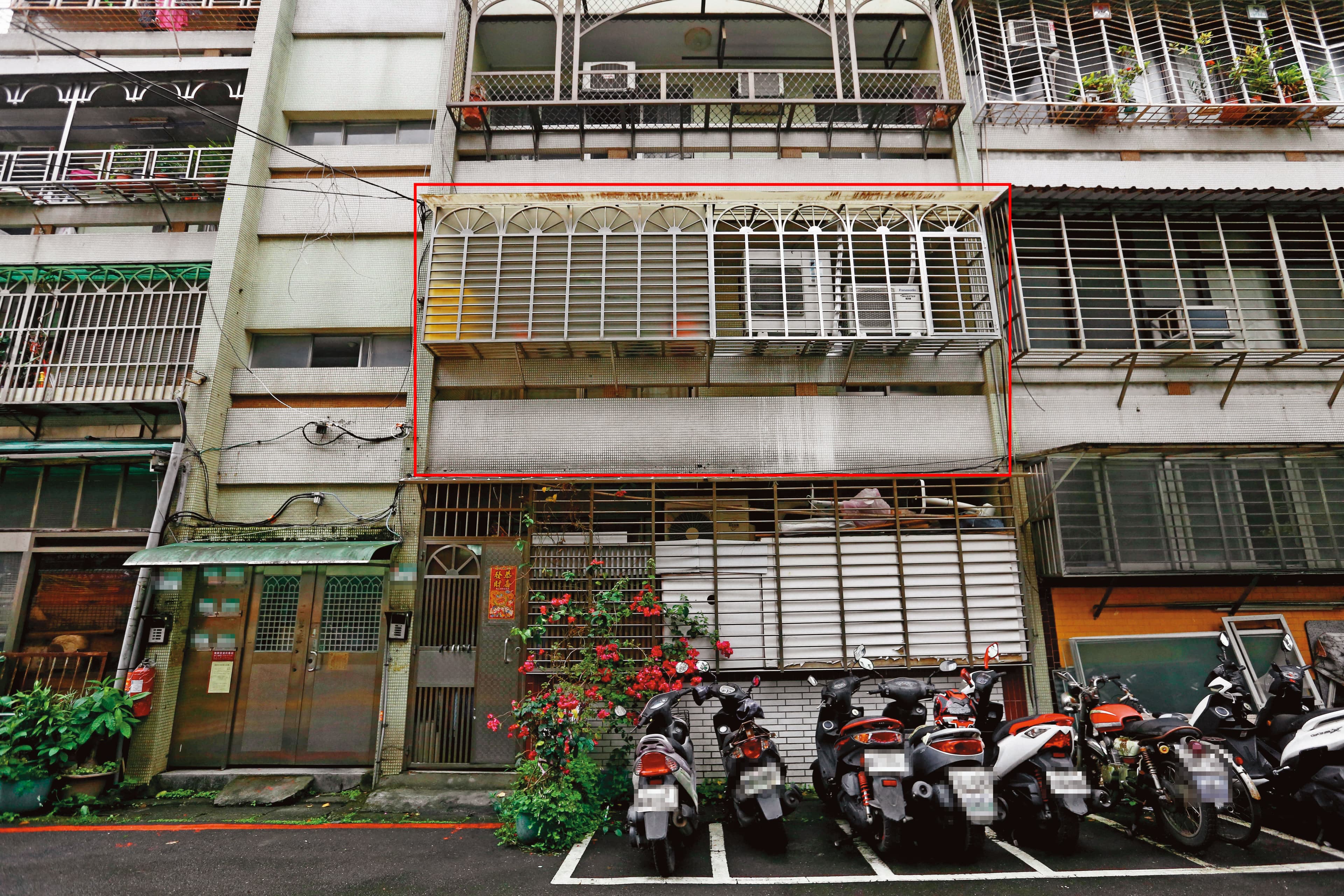 李鍾桂位於台北市文山區的房產(紅框處),遭祕書范姜群麗轉移至自己名下。