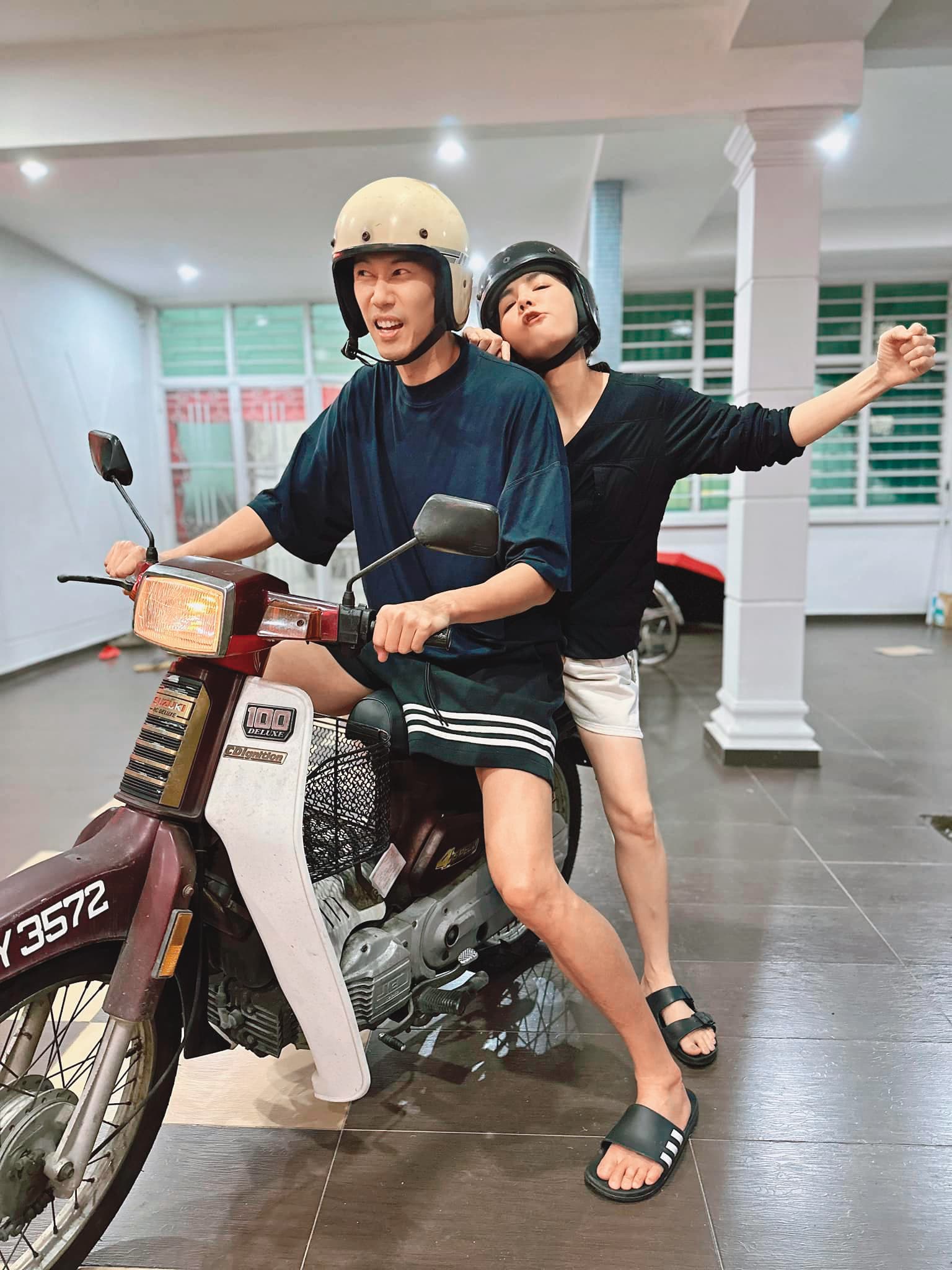 經過疫情,陳嘉樺(右)更理解了結婚11年的老公賴斯翔(左);透露老公比她理智,在很多方面會提醒她。(翻攝自陳嘉樺臉書)