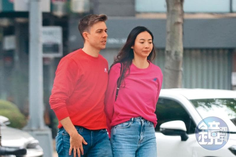 謝沛恩帶著男友在台北街頭約會,之前還先跟媽媽賴佩霞碰面。(本刊資料照)
