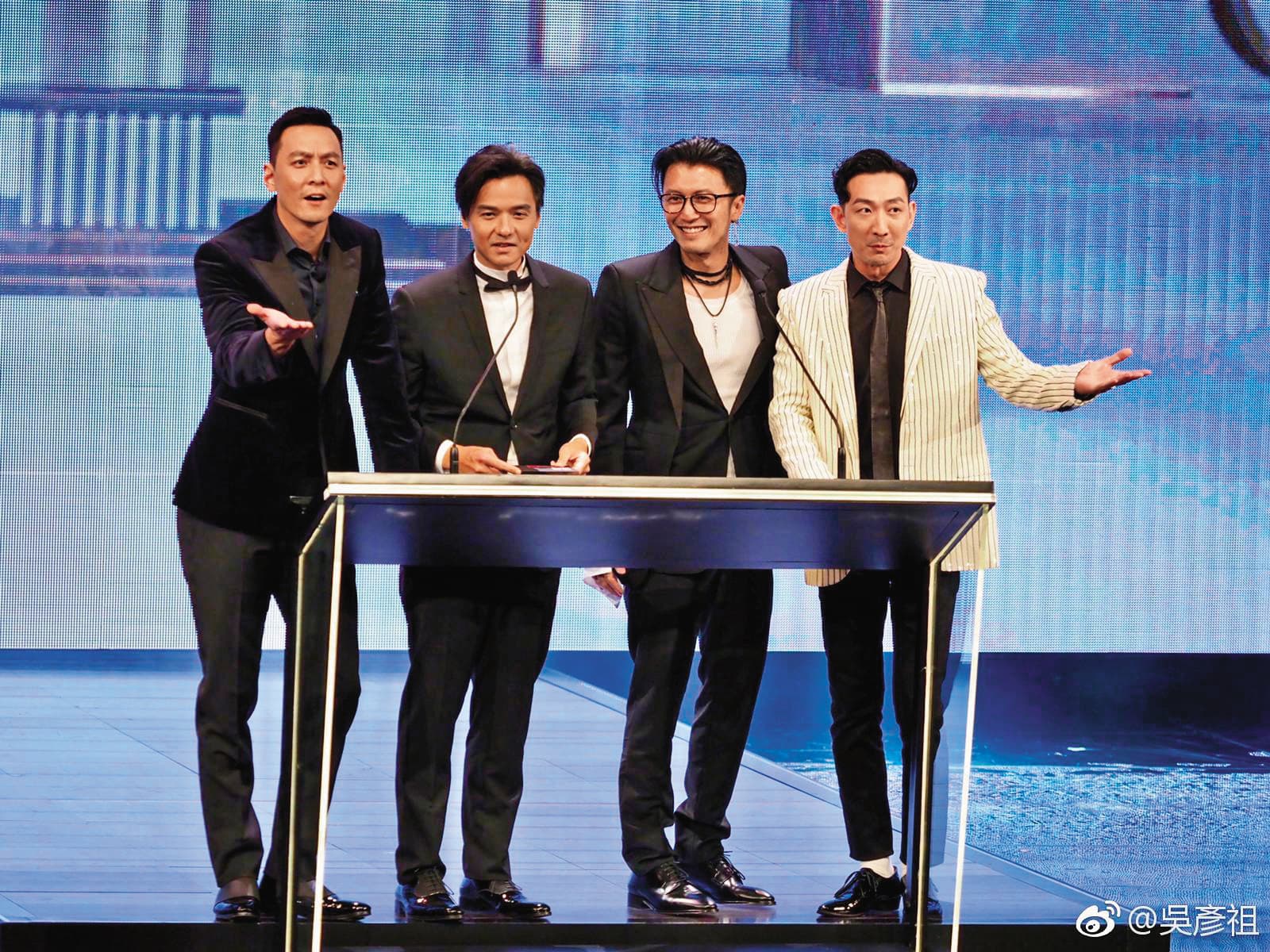 2019年吳彥祖(左起)、馮德倫、謝霆鋒、李璨琛難得合體現身香港電影金像獎頒獎,台上曾非正式提出重拍特警構想。(東方IC)