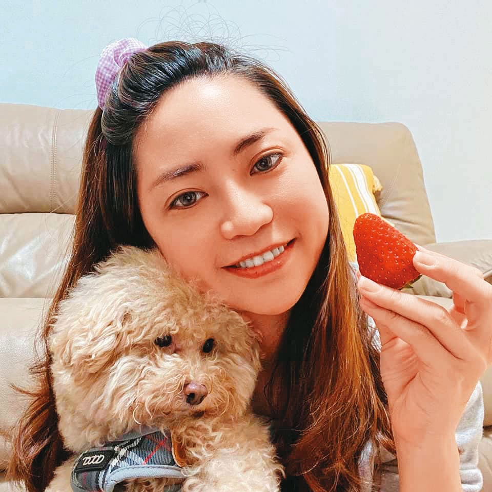 神鬼員工蕭瑋靜（圖）侵占公司產品變賣，還外洩客戶資料給李詩翔。（翻攝蕭瑋靜臉書）
