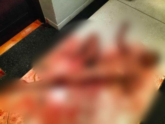 李男全裸、渾身是血,在走廊上斷氣。(翻自《Radar Bali》)