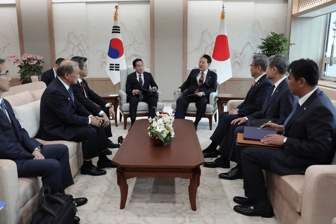 日本首相岸田文雄7日至8日期間訪問南韓。(翻攝自Instagram@sukyeol.yoon)