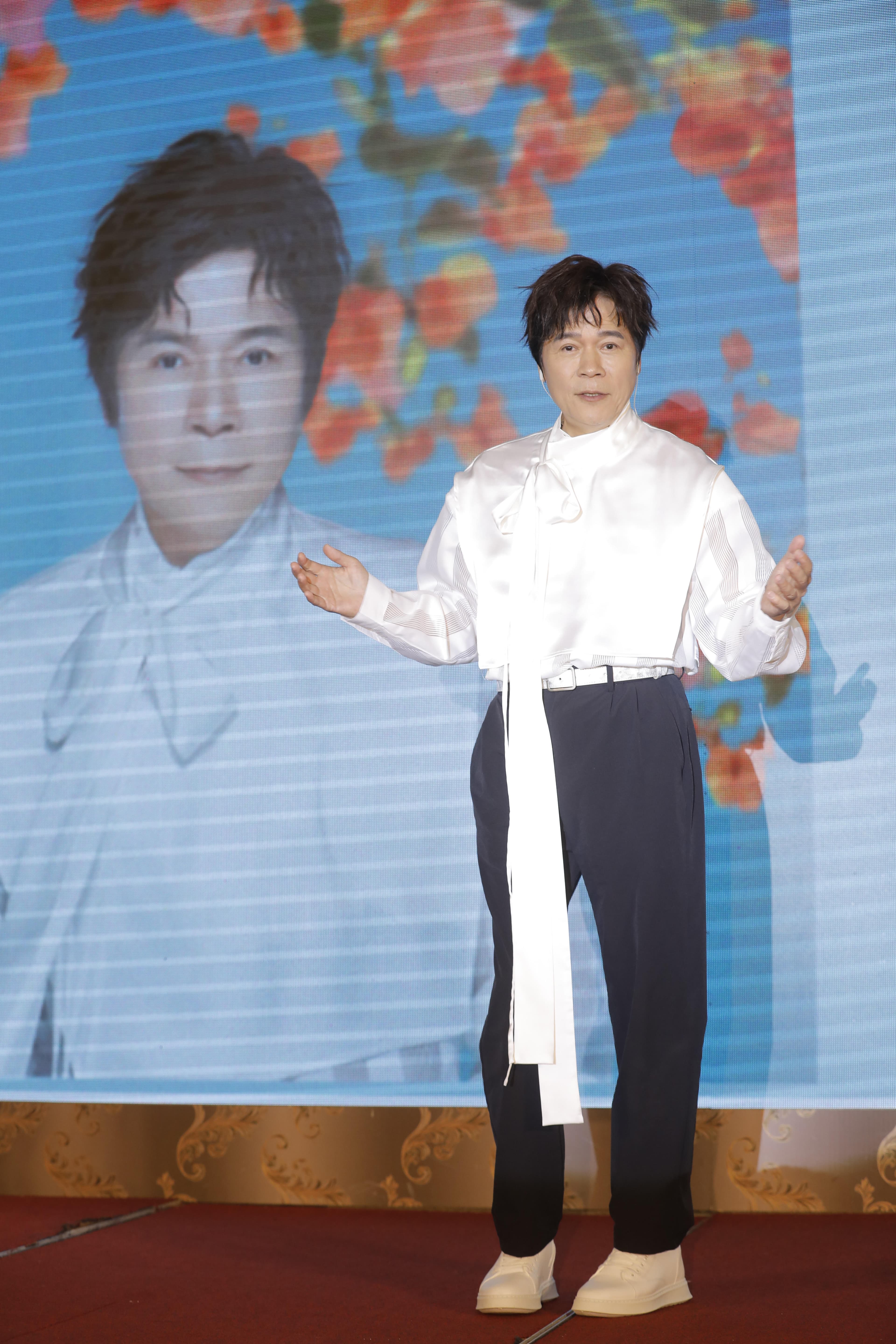 出道50週年的洪榮宏,推出新專輯《你愛聽的彼首歌》。