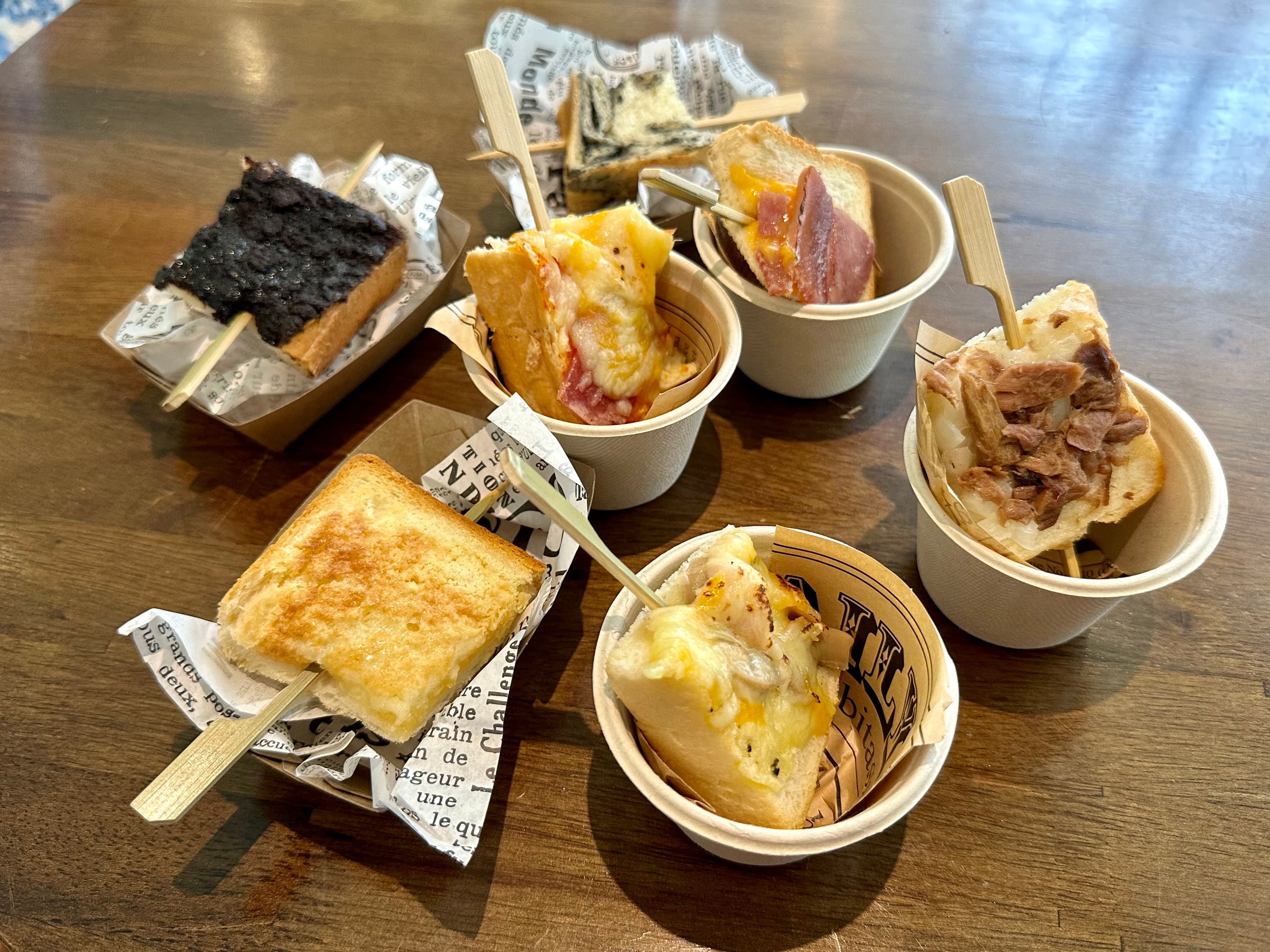 實際試吃多種口味的生吐司,本體扎實,麥香明顯,邊邊不乾硬。
