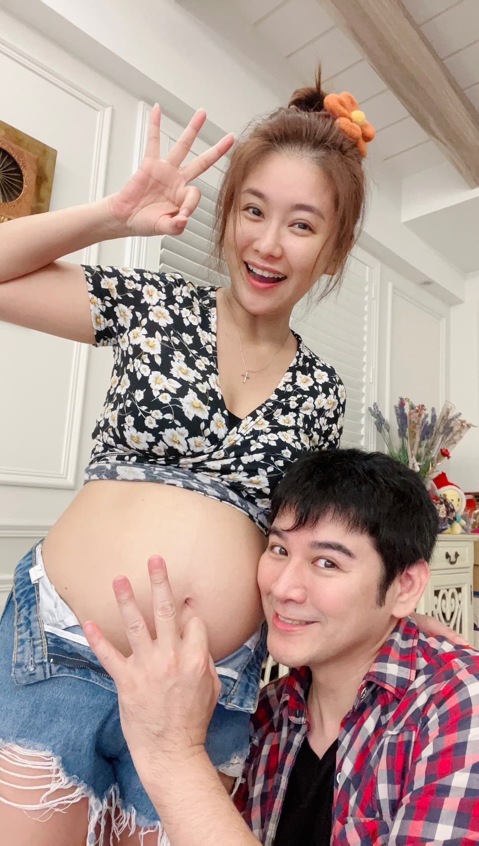葉家妤和老公陳宇風恩愛迎來第三胎。(民視提供)