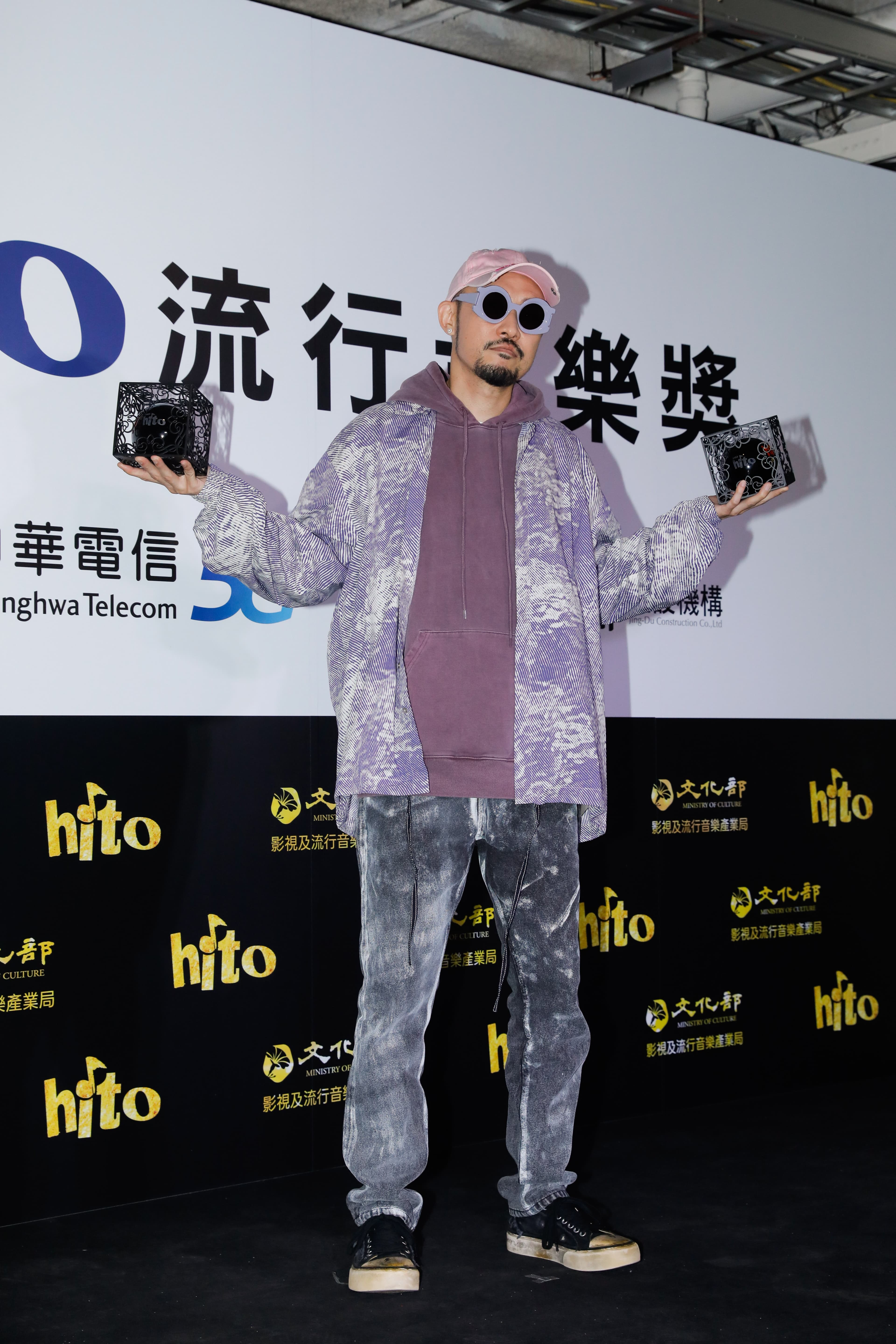 入圍金曲歌王，MC HotDog熱狗一切隨緣。