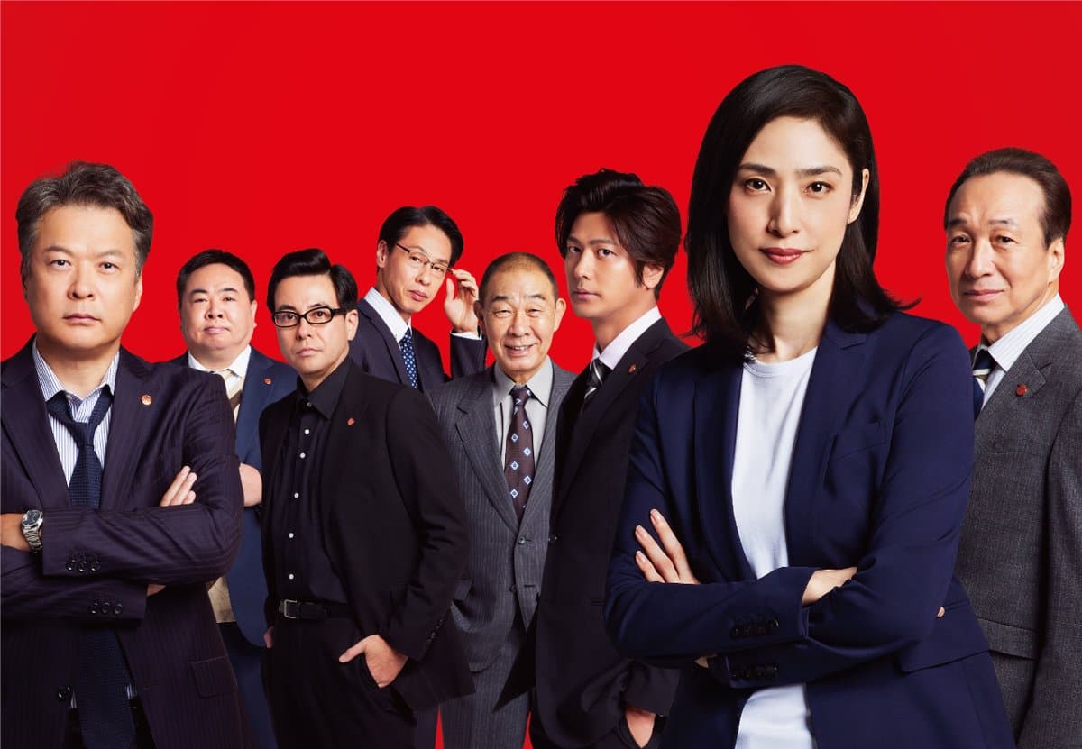 天海祐希（右二）主演《女王偵訊室 THE FINAL》集結小日向文世（右）等最強綠葉演員。（翻攝自《女王偵訊室 THE FINAL》Twitter）