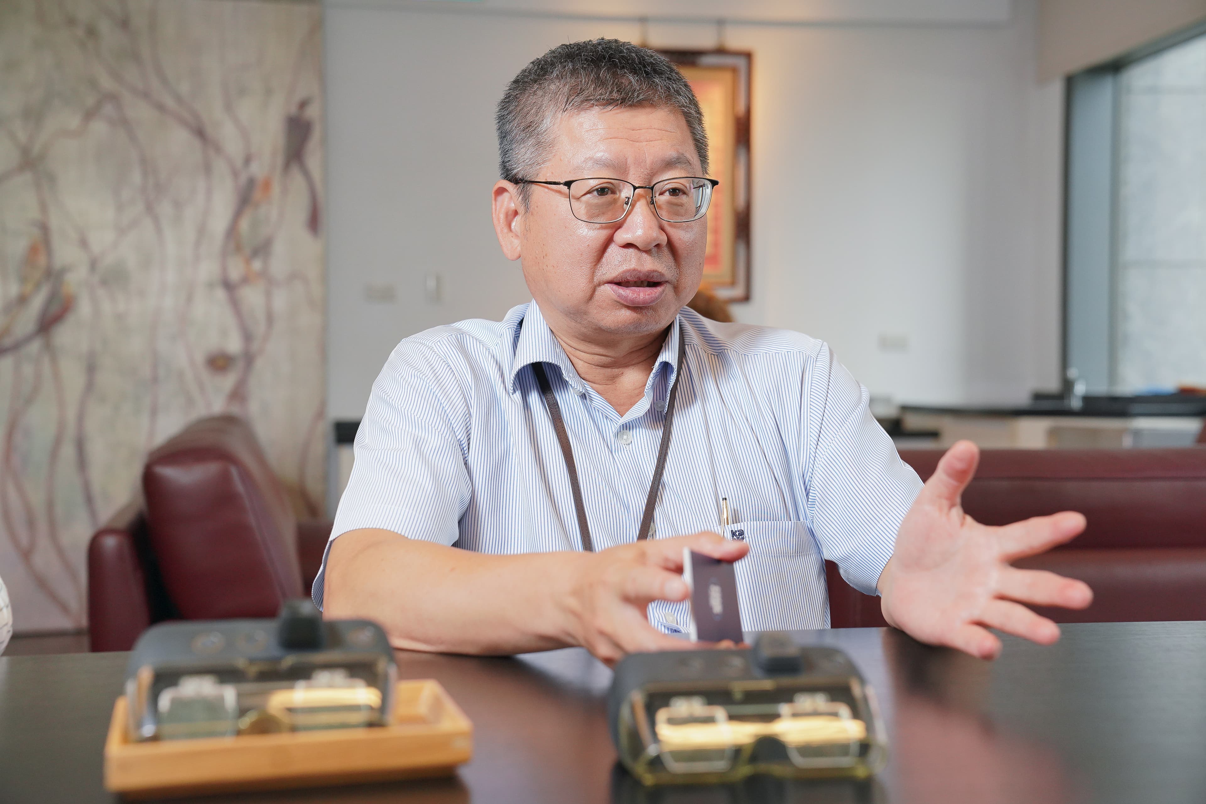 佐臻日前獲得鴻海入股加持,董事長梁文隆也看好鴻海對公司製造端的幫助。