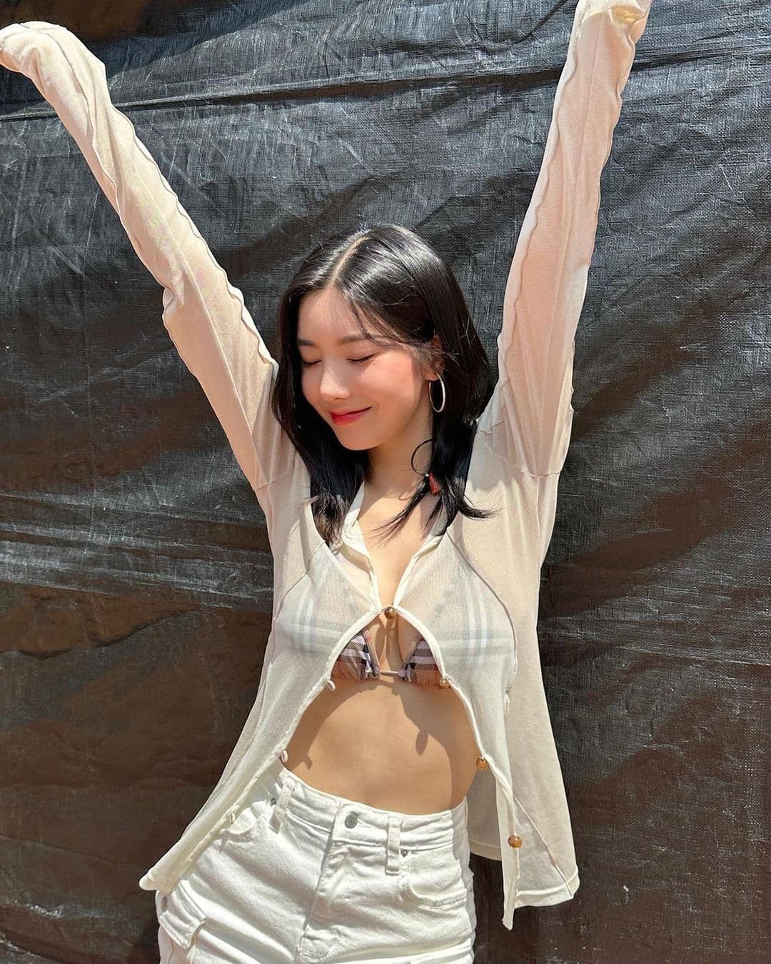網友封權恩妃「韓國女團第一美胸」。（翻攝權恩妃instagram）