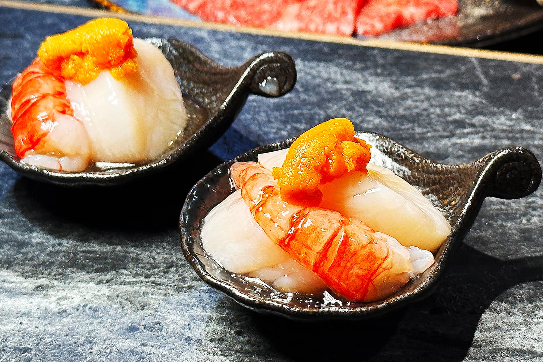 吃完燒肉的最後,再搭配澎湃的「海味干貝漢堡加海膽」,為今日的鹹食劃下完美句點。(200元/份)
