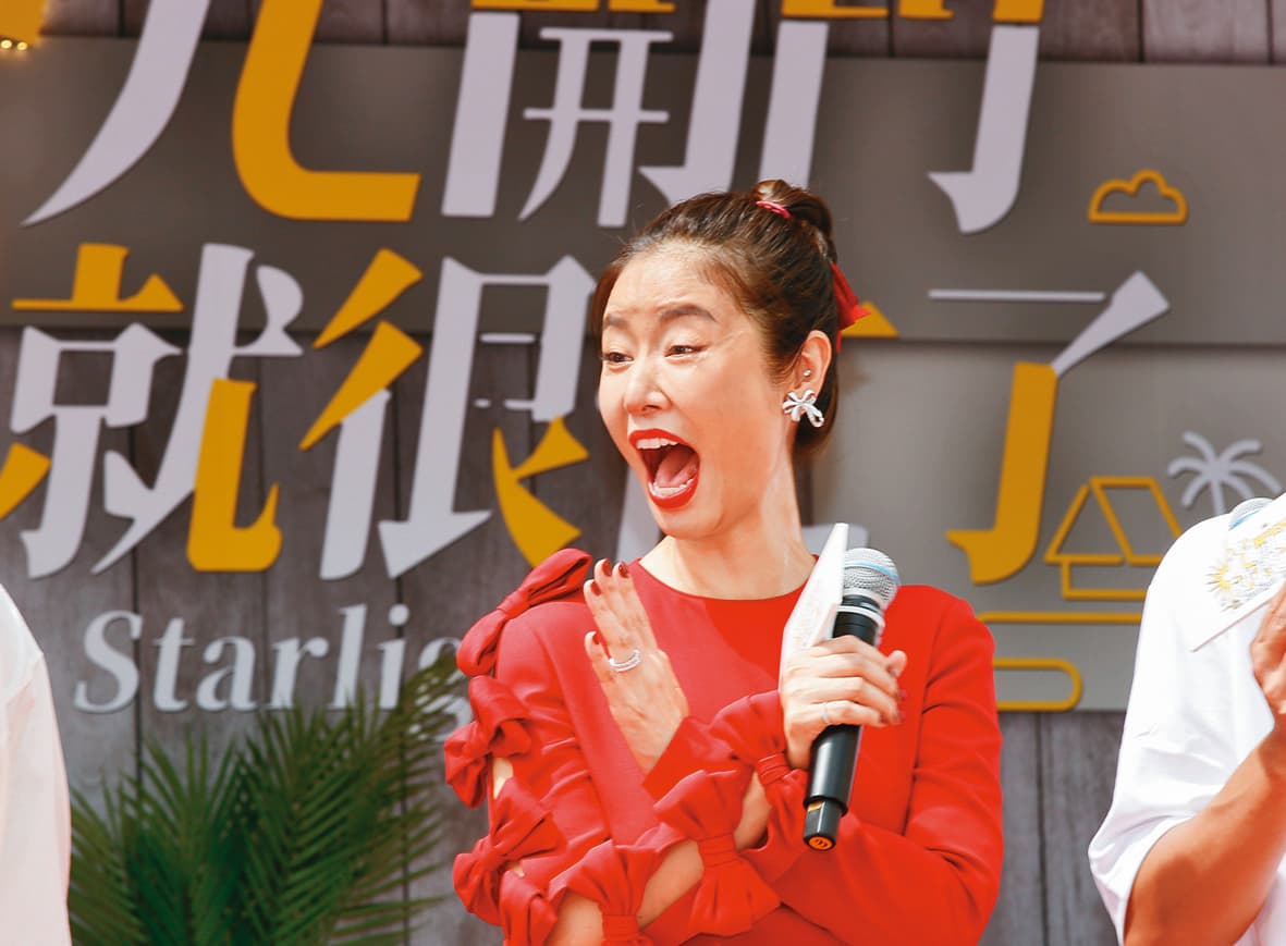 聊到性騷,林心如稱很少拍親密戲,卻口誤說出「大部分是床戲」,全場傻眼。