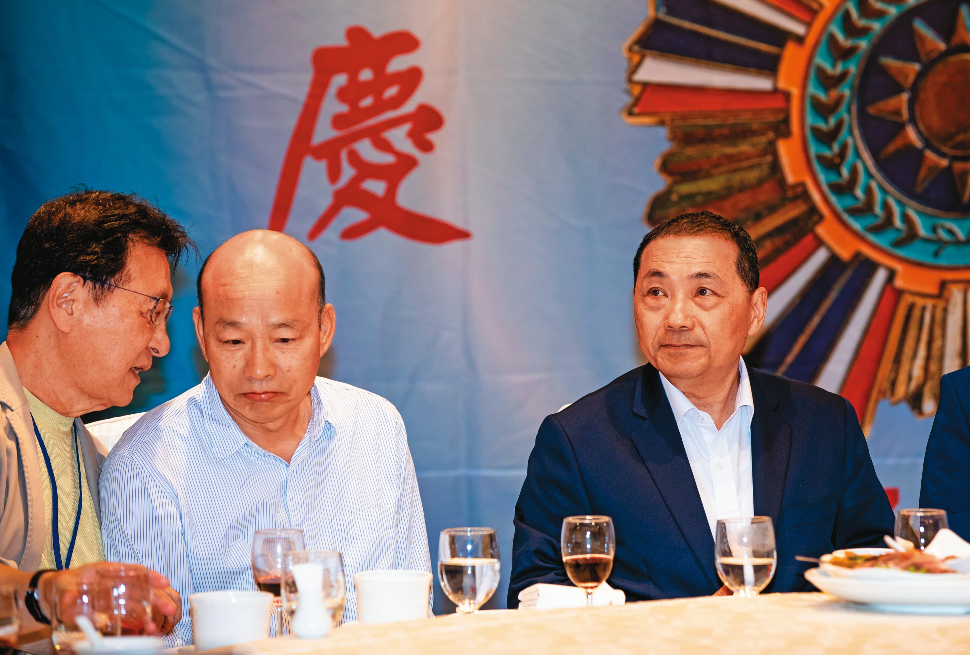 為穩住藍軍支持者,侯友宜自曝曾向韓國瑜道歉,希望韓一起拚選舉。
