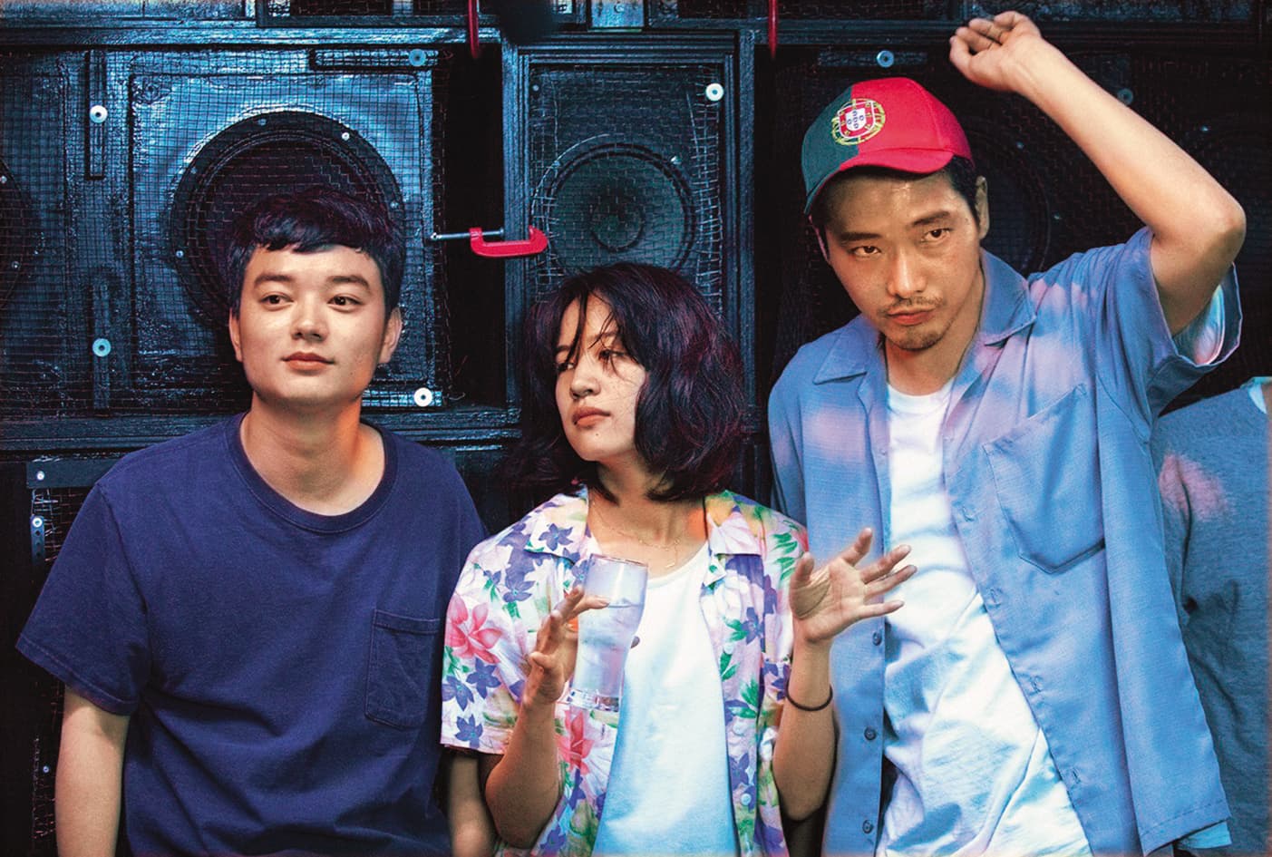 染谷將太(左起)、石橋靜河、柄本佑一起主演三宅唱電影《你的鳥兒會唱歌》。(翻攝自高雄電影館官網)