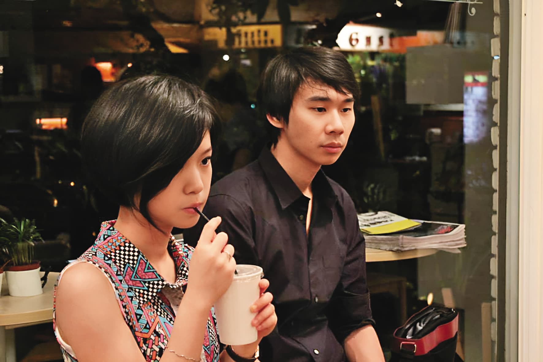 嚴正嵐和吉他手伍晴川(右)交往多年,去年宣布結婚生子。(翻攝自嚴正嵐臉書)