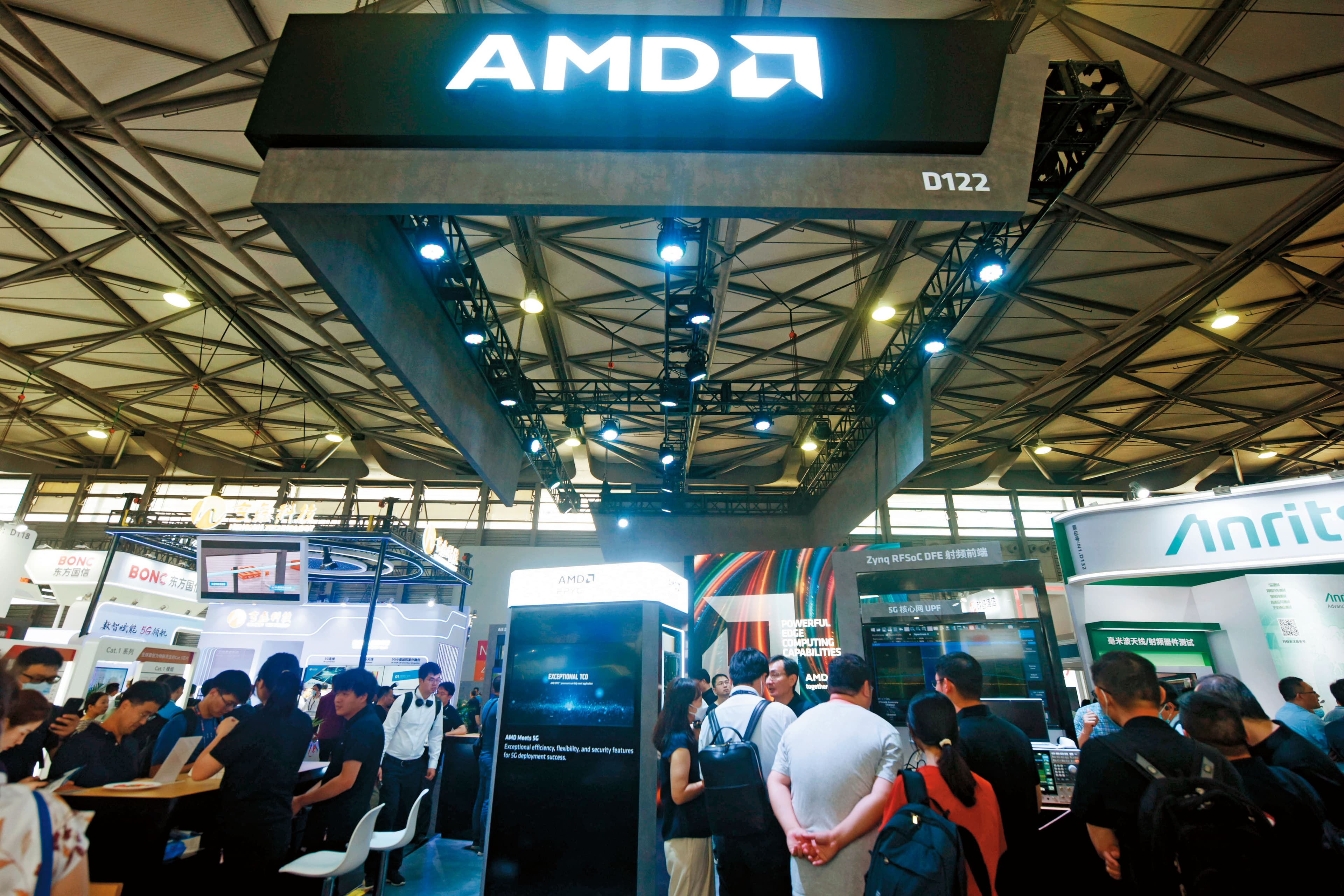 超微跟進輝達（nVidia）推AI晶片MI300，與輝達爭奪1,500億美元的AI市場。（東方IC）