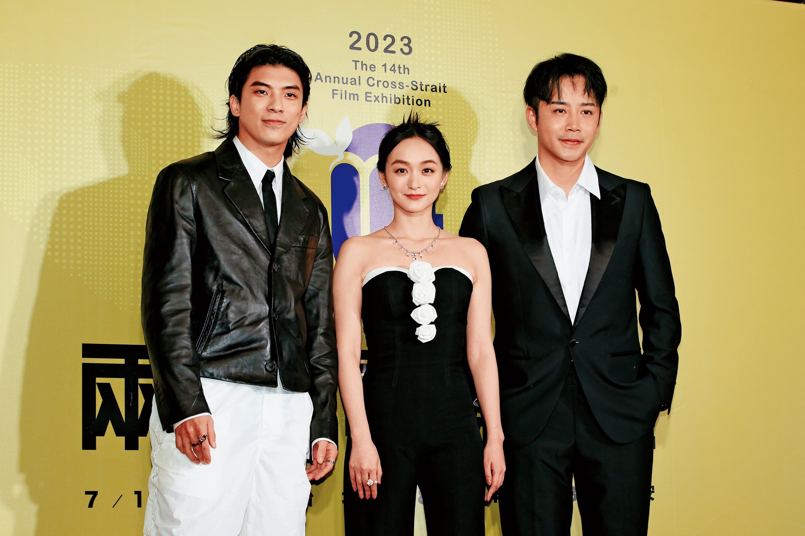 這次為兩岸電影展來台,《不二兄弟》的3位演員何泓姍(中)、李茂(右)與林哲熹(左)在台北歡聚。