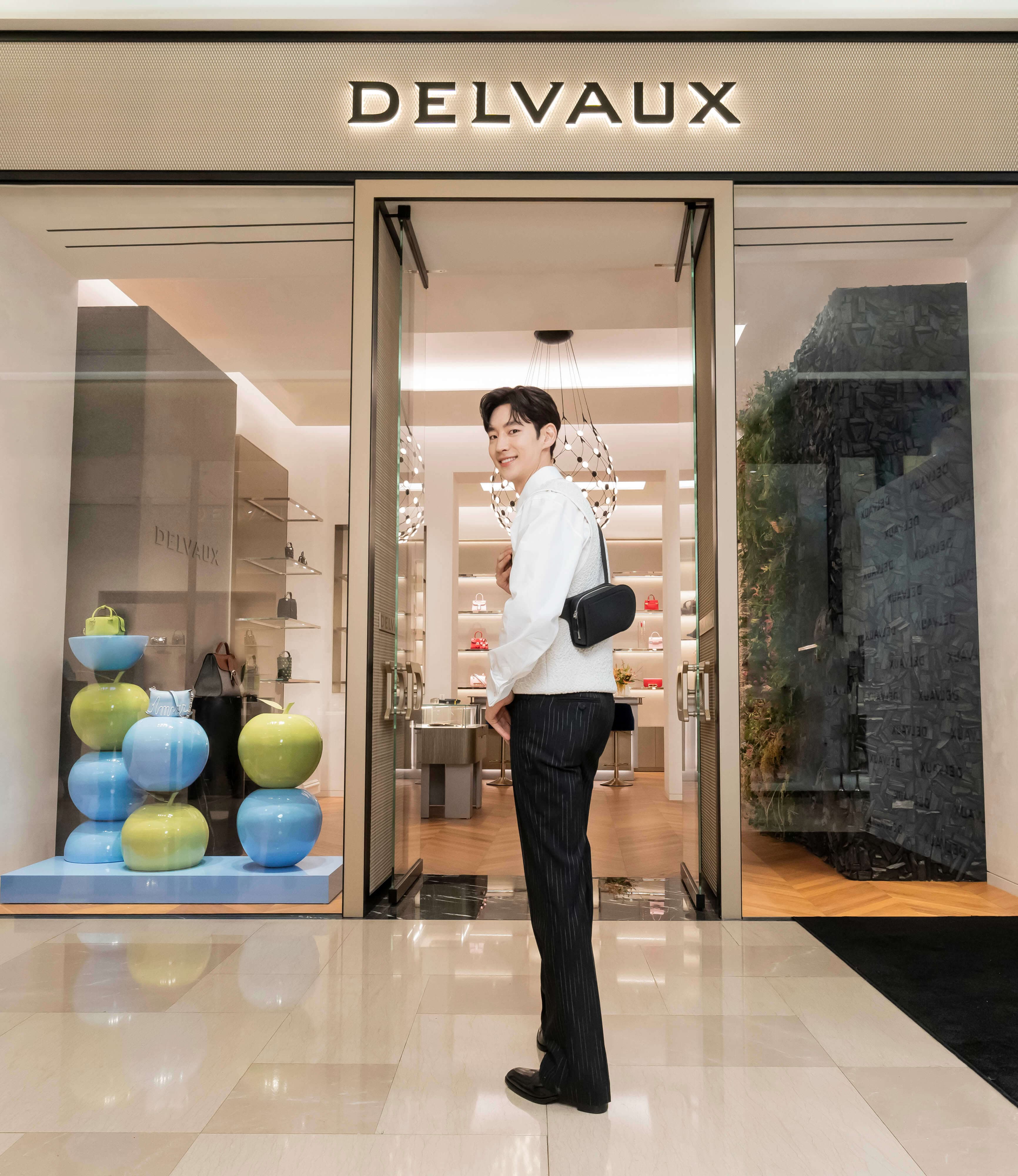 李帝勳來台為Delvaux台中大遠百專門店開幕剪綵。(Delvaux提供)
