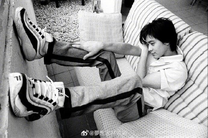 林志穎25年前帥照曝光。(翻攝自林志穎微博)