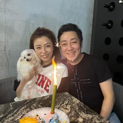 艾成去年和王瞳才剛一起過完紀念日就出事。（翻攝臉書）