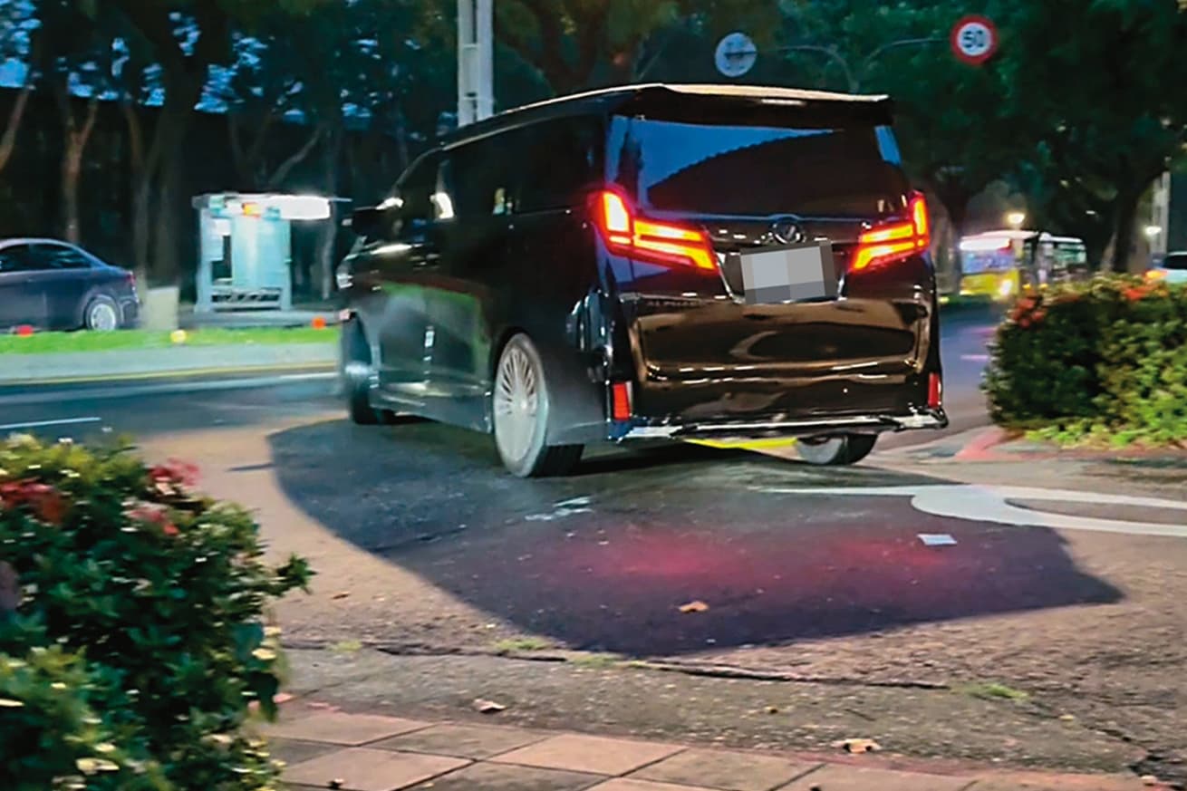 8月17日一家聚會那天，王陽明的車先行離開美僑俱樂部。