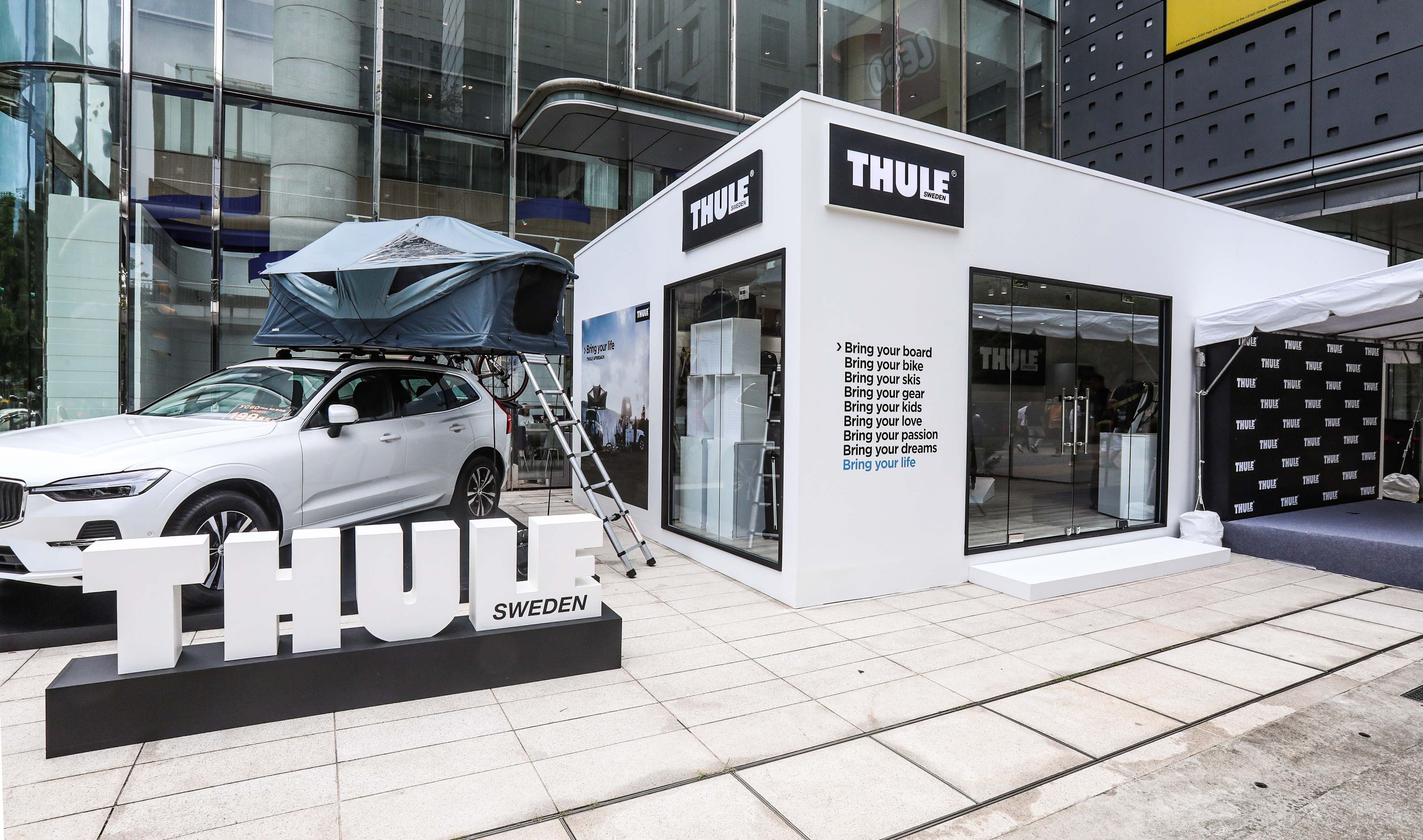 THULE戶外概念快閃店店外空間,展示Thule Approach車頂帳。NT$105,000(忠欣THULE提供)