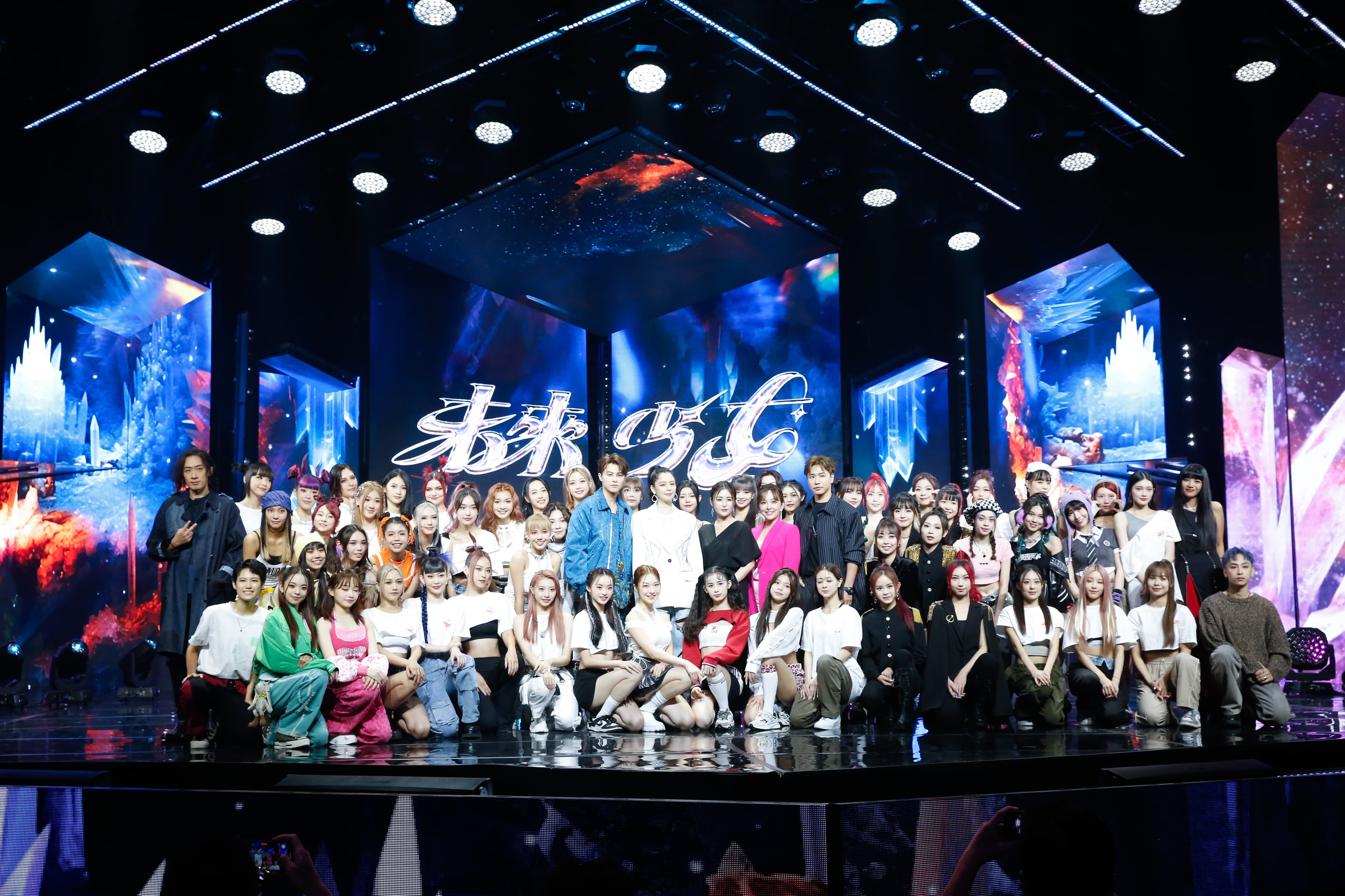 《未來少女》6日收官錄影,少女製作人徐若瑄、少女導師邱勝翊以及少女見證人歐漢聲(歐弟)、麻衣和愛紗都出席。
