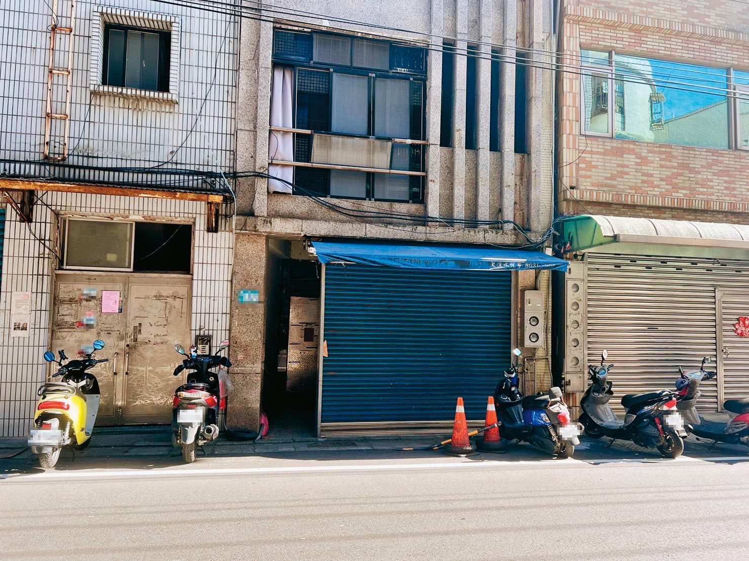 帶頭老大夥同2小弟，將被害人從洗車場載送到淡水處所（圖）繼續毆打。（警方提供）