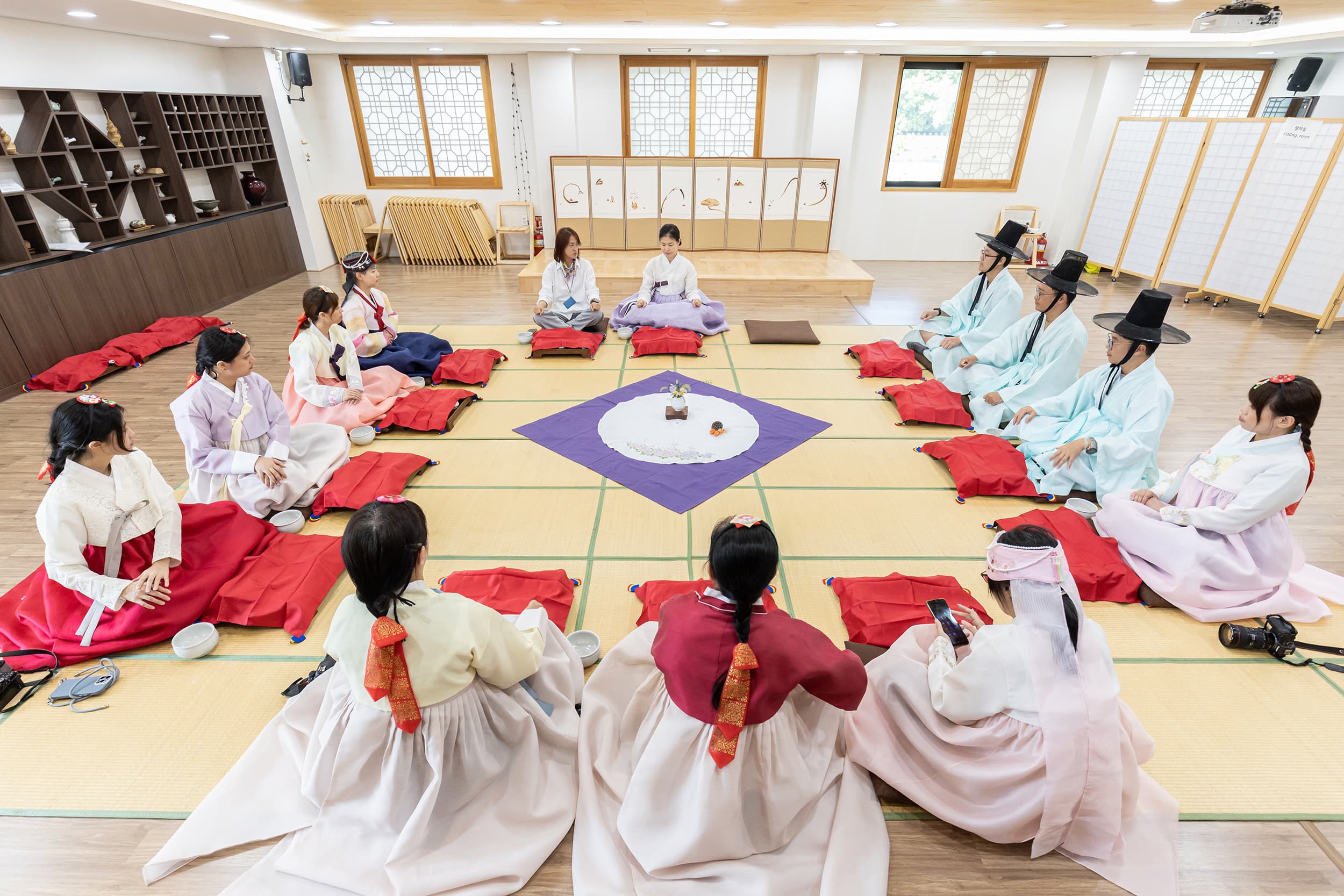 來到大邱很推薦造訪「慕明齋韓國傳統文化體驗館」,可參加韓服與茶禮體驗,感受韓國人的傳統禮儀。