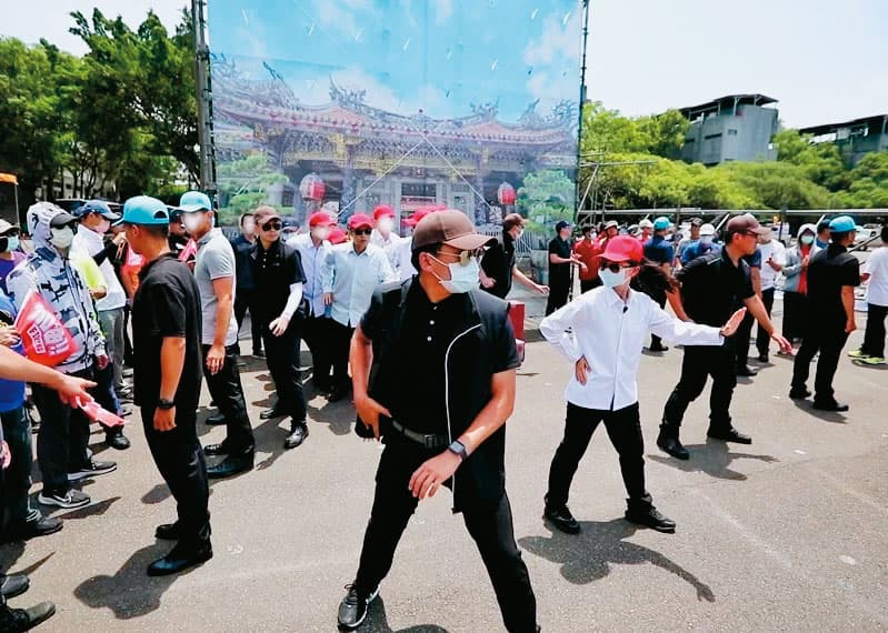 國安局內部人士看不慣高官公器私用行徑,向地檢署告發。圖非當事人。(國安局提供)