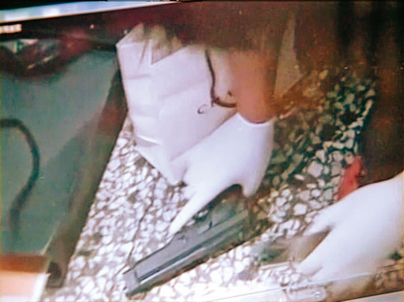 吳姓凶手對W男憤恨不已,打死對方後,還朝他腦門開了一槍。(東森新聞提供)