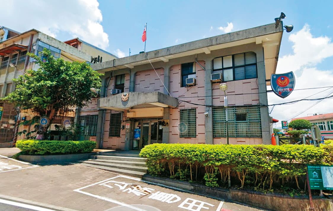 新北市警局瑞芳分局福隆派出所(圖)遭控護短吃案。(翻攝Google Maps)