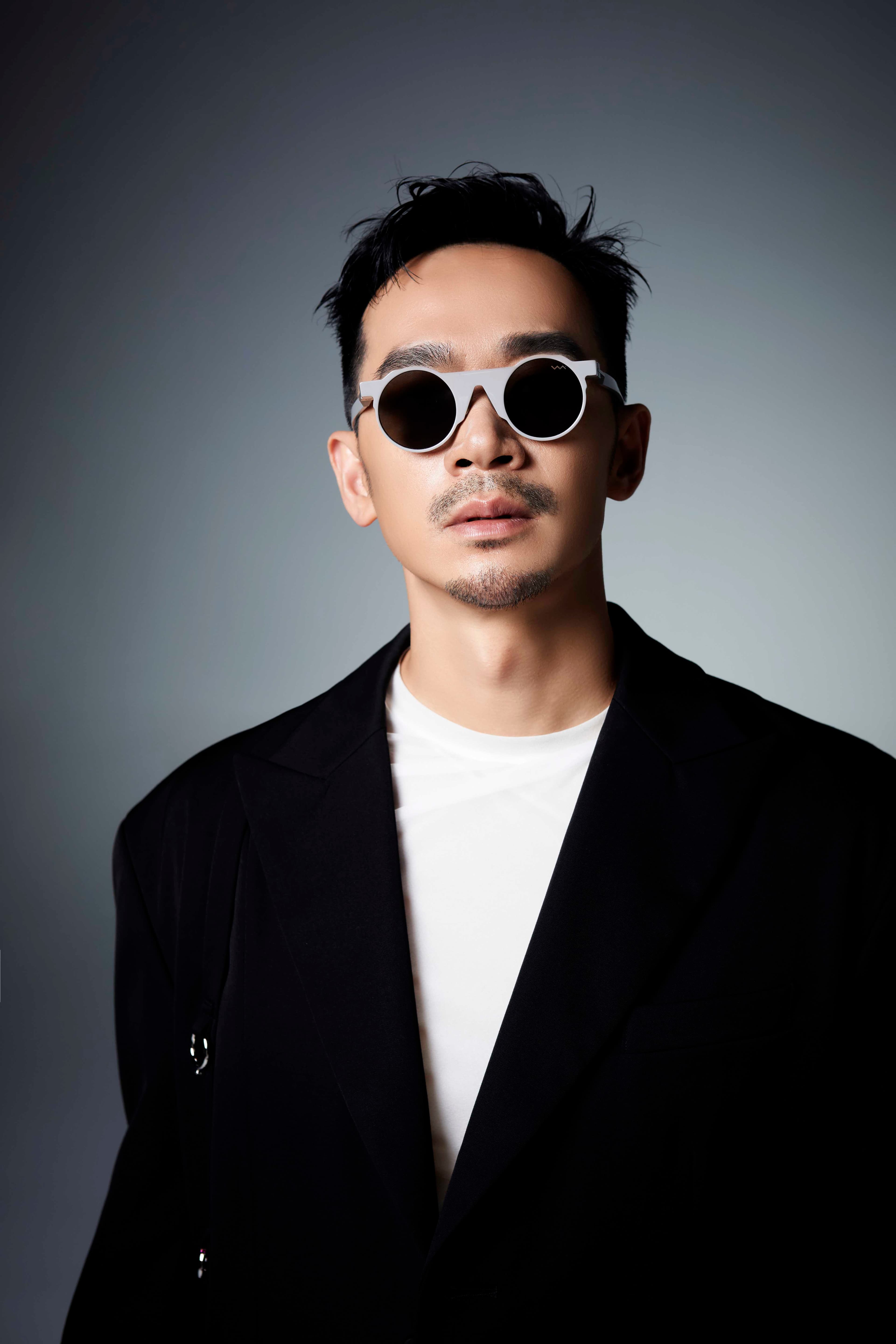 電音製作人DJ HEAD第二波主打歌〈不知春〉,空降飛碟電台幽浮勁爆排行榜冠軍。(DJ HEAD MUSIC提供)