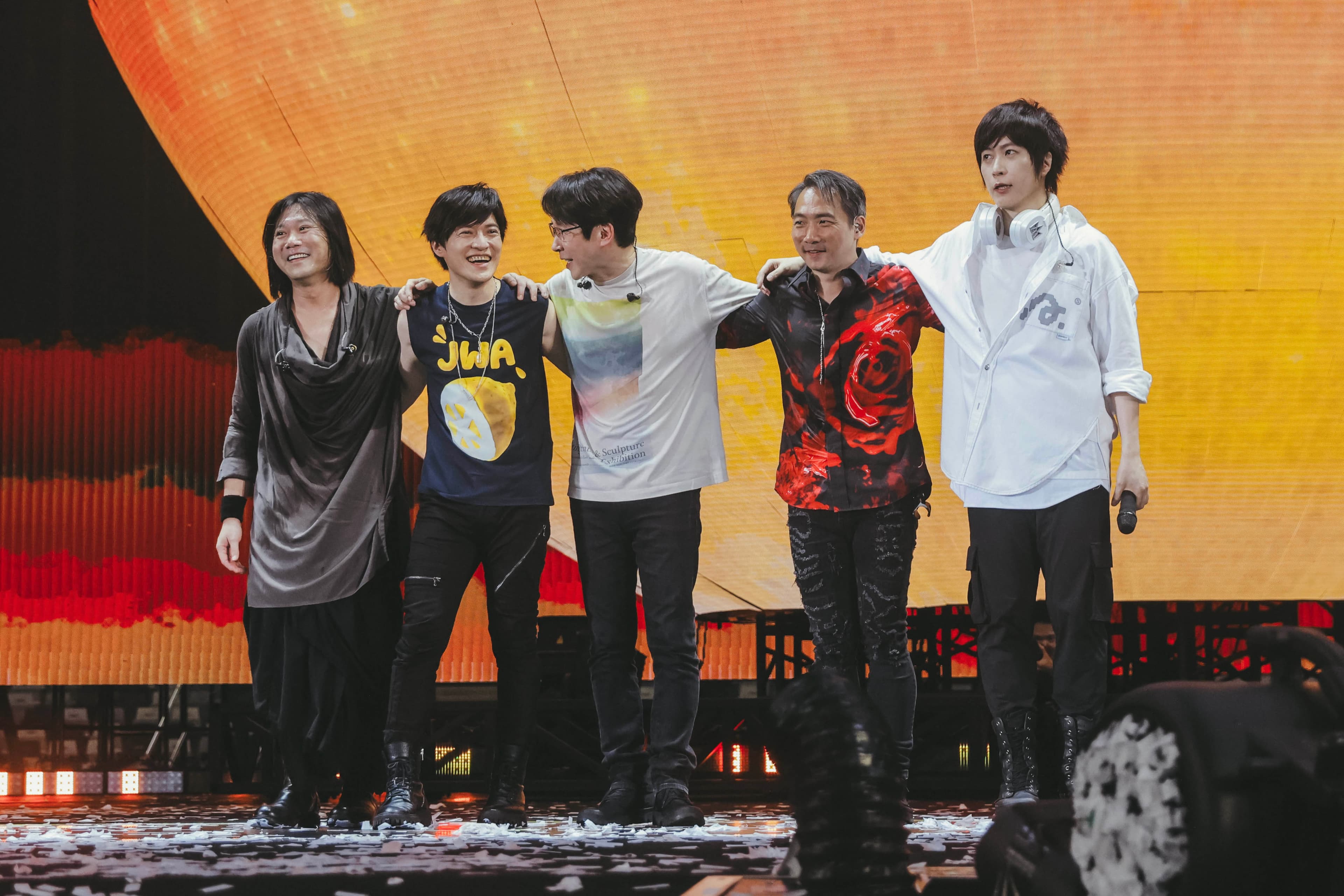 五月天演唱會整體概念獲得2024倫敦設計獎的年度設計獎、LIT Entertainment Awards 2024鉑金獎。(相信音樂提供)