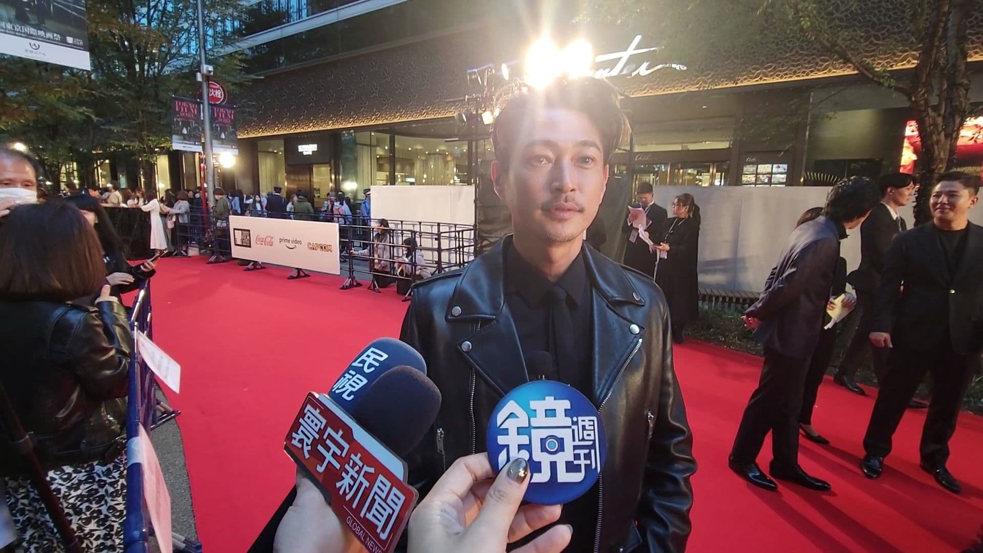 窪塚洋介雖被工作人員提醒趕時間，聽到是台灣媒體仍主動留步。