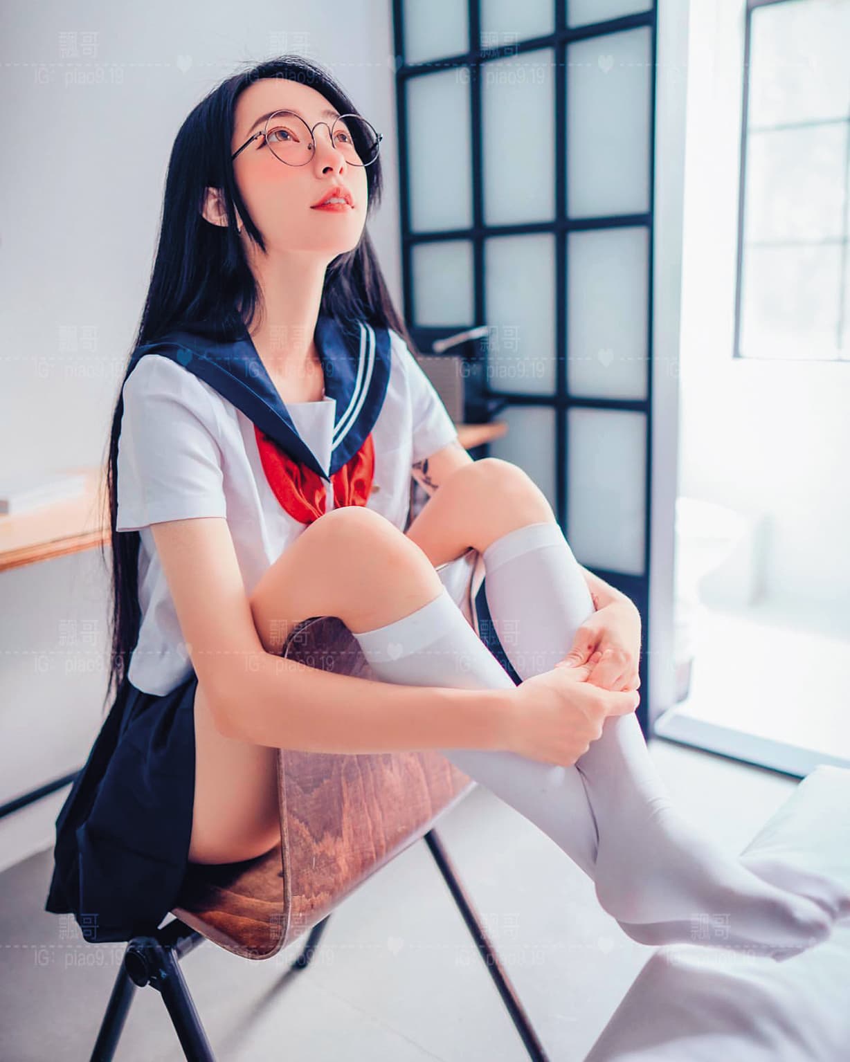 飄飄哥18歲就當外拍模特兒，鏡頭前風格多變。（翻攝自piao9.19 IG）