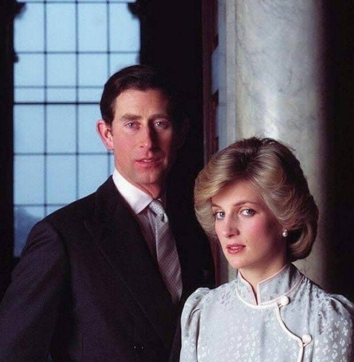 黛安娜王妃與當時的查爾斯王儲,婚姻始終不幸福。(翻攝Princess Diana臉書社團)