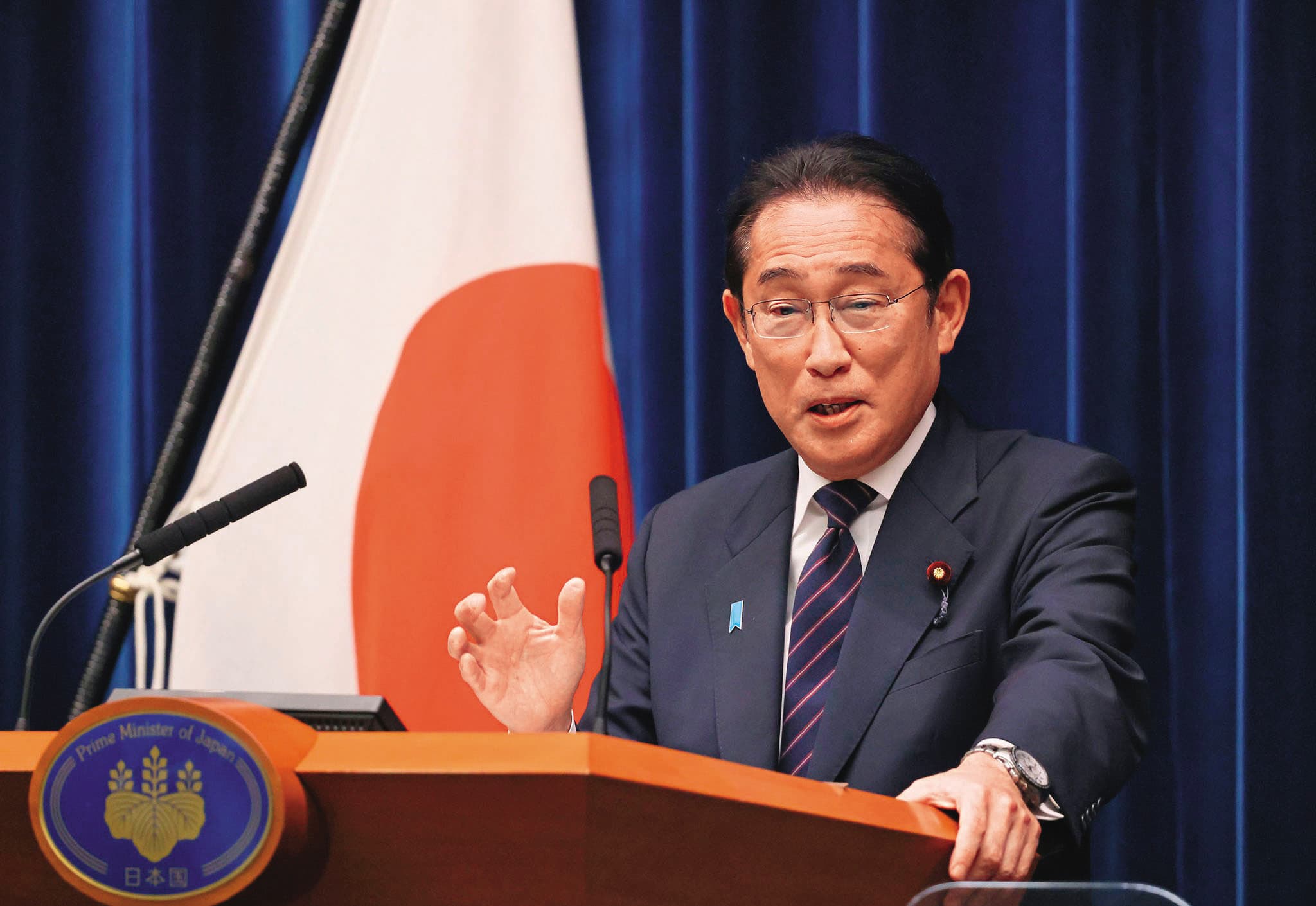 造成全球股災的震央日本也重挫,日本首相岸田文雄呼籲投資人要冷靜判斷情勢。(翻攝Prime Minister's Office of Japan)