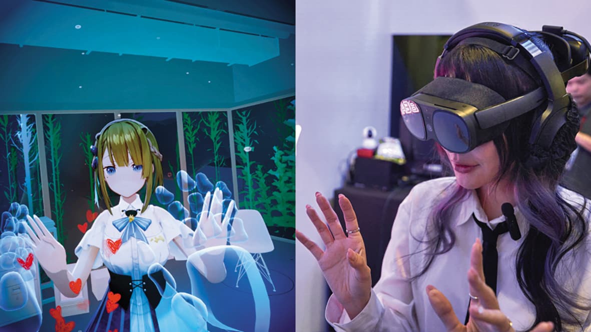 喜愛ACG的前立委賴品妤（右圖）頭戴VR裝置，在漫博會現場與VTuber露恰露恰（左圖）1對1互動。（HTC VIVE ORIGINALS提供）