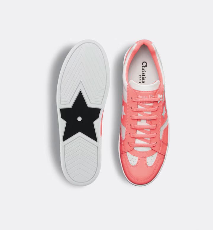 Dioriviera Dior Star小牛皮運動鞋,減齡感首選。NT$ 27,000(Dior提供)