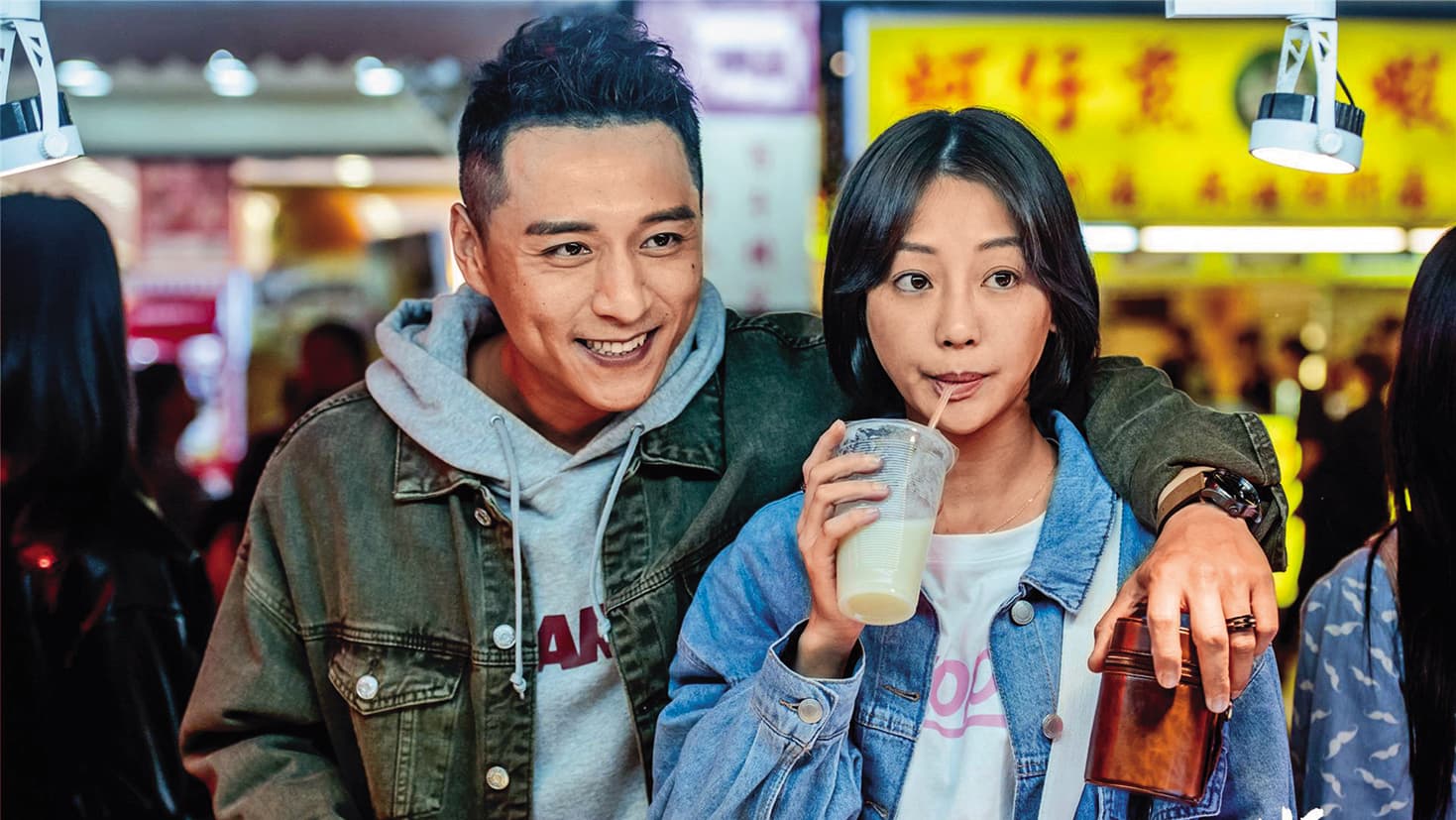 鄭人碩(左)、謝欣穎(右)主演的《角頭-浪流連》是該系列電影的外傳。(巧克麗娛樂提供)
